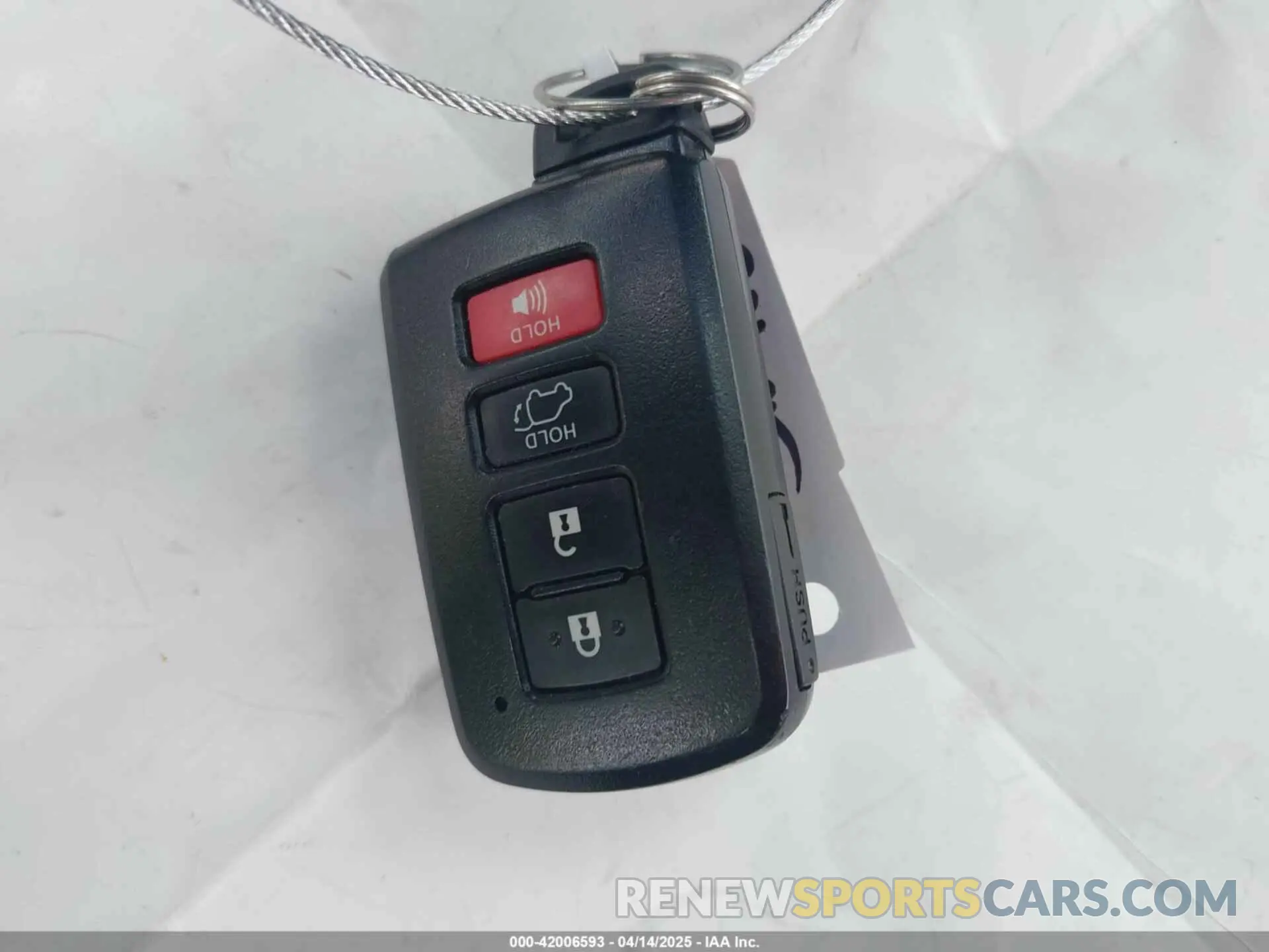 11 Photograph of a damaged car 5TDKZRFH3KS353087 TOYOTA HIGHLANDER 2019