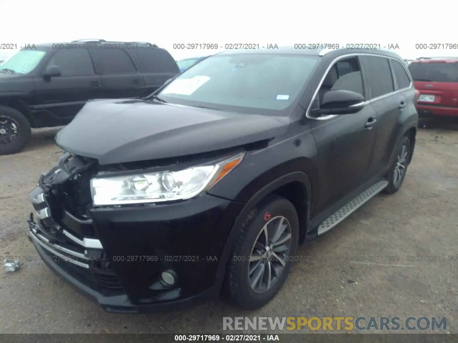 2 Photograph of a damaged car 5TDKZRFH3KS569554 TOYOTA HIGHLANDER 2019