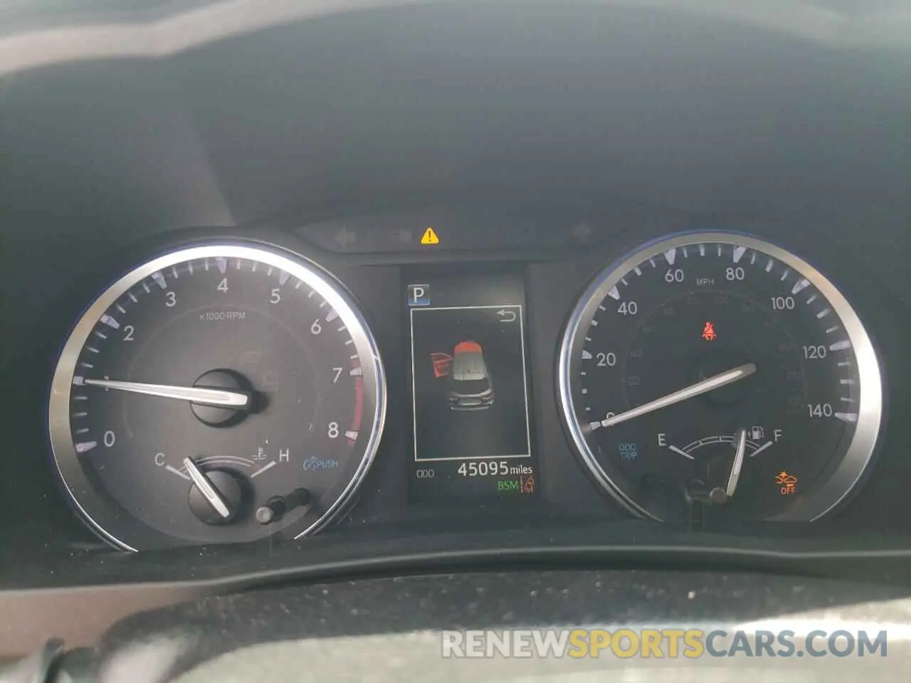9 Photograph of a damaged car 5TDKZRFH3KS570607 TOYOTA HIGHLANDER 2019