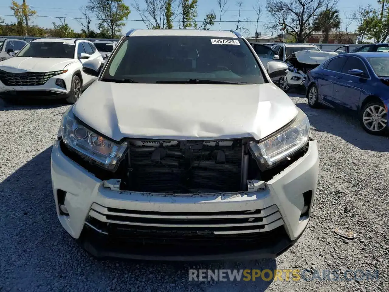 5 Photograph of a damaged car 5TDKZRFH4KS305291 TOYOTA HIGHLANDER 2019