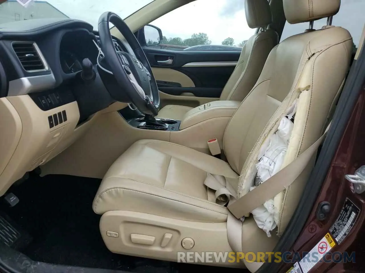 7 Photograph of a damaged car 5TDKZRFH4KS348934 TOYOTA HIGHLANDER 2019