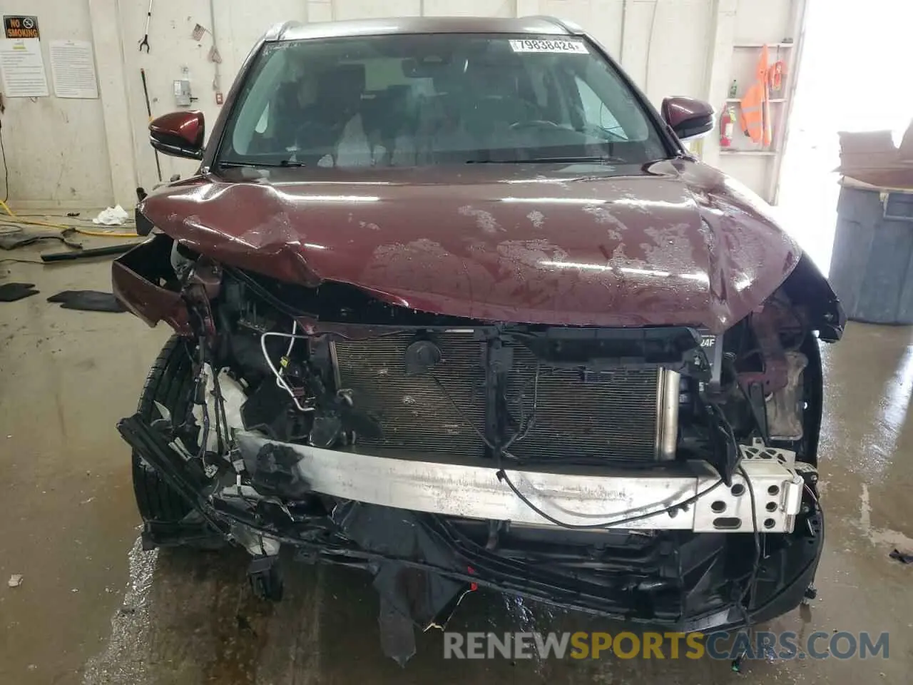 5 Photograph of a damaged car 5TDKZRFH4KS370030 TOYOTA HIGHLANDER 2019