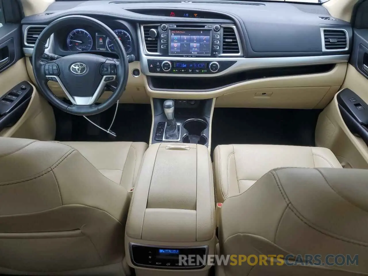 8 Photograph of a damaged car 5TDKZRFH5KS348876 TOYOTA HIGHLANDER 2019