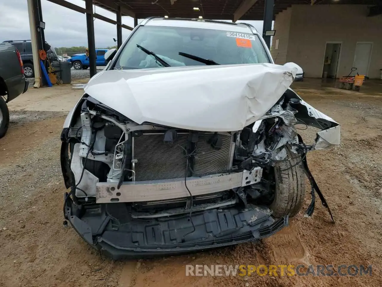 5 Photograph of a damaged car 5TDKZRFH5KS553176 TOYOTA HIGHLANDER 2019