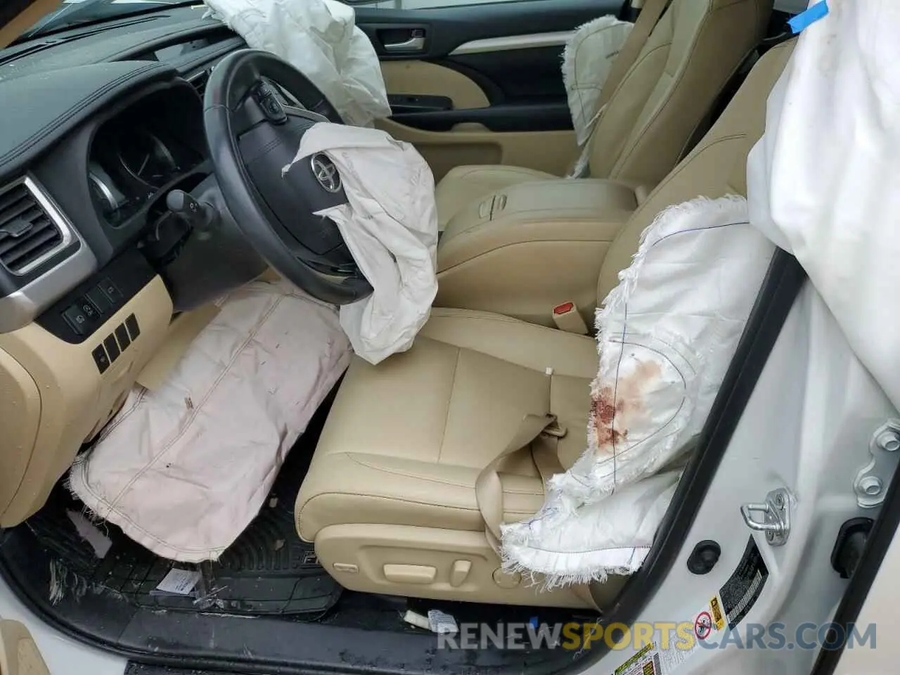 7 Photograph of a damaged car 5TDKZRFH5KS553176 TOYOTA HIGHLANDER 2019