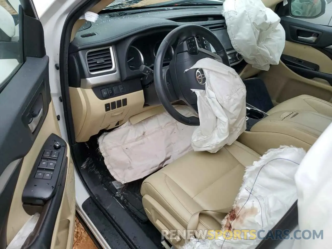 8 Photograph of a damaged car 5TDKZRFH5KS553176 TOYOTA HIGHLANDER 2019