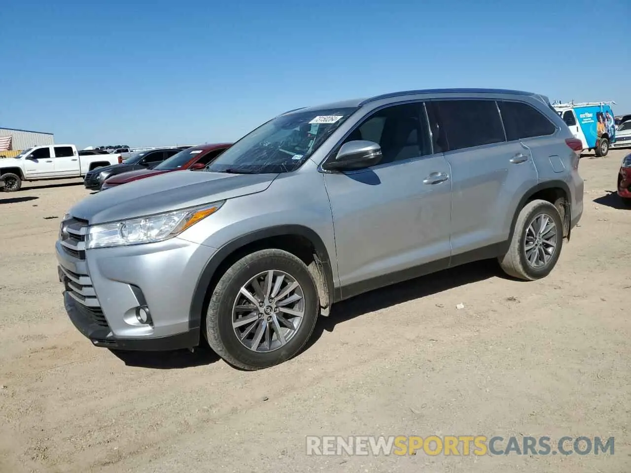 1 Photograph of a damaged car 5TDKZRFH5KS557664 TOYOTA HIGHLANDER 2019