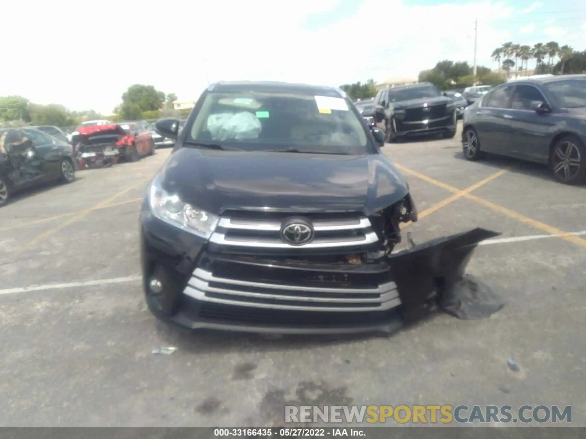 6 Photograph of a damaged car 5TDKZRFH5KS557972 TOYOTA HIGHLANDER 2019