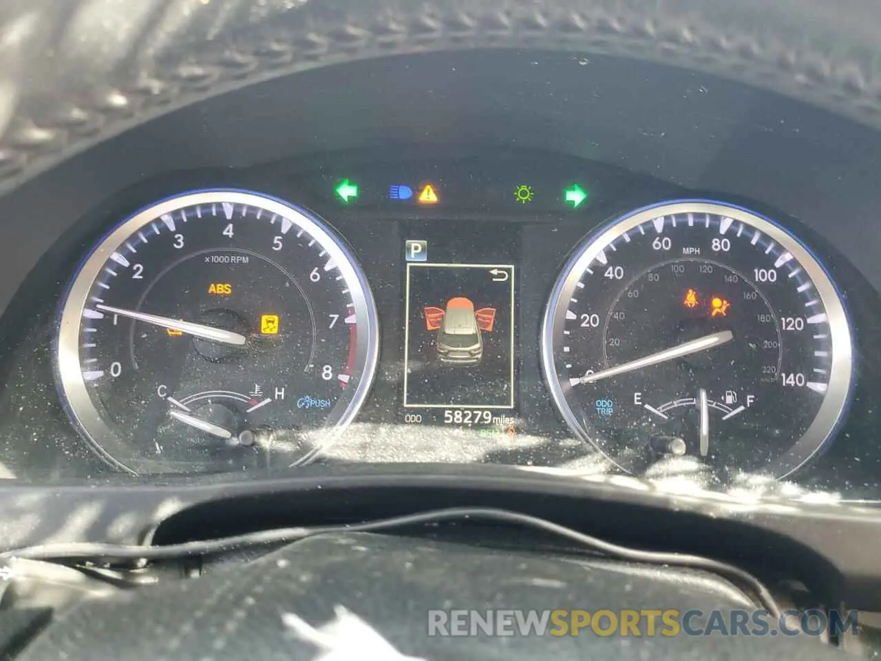 9 Photograph of a damaged car 5TDKZRFH5KS563285 TOYOTA HIGHLANDER 2019