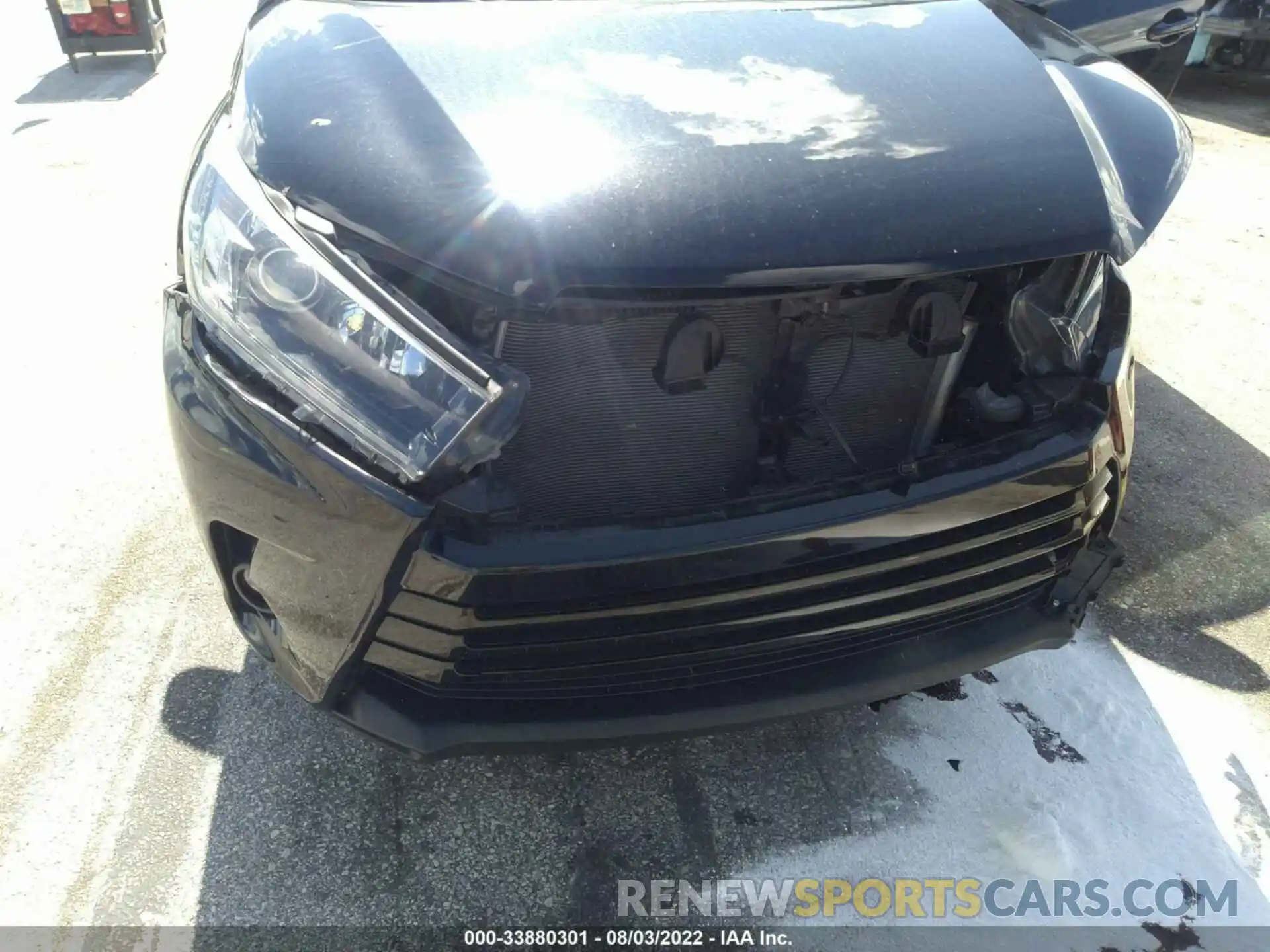 6 Photograph of a damaged car 5TDKZRFH5KS566722 TOYOTA HIGHLANDER 2019