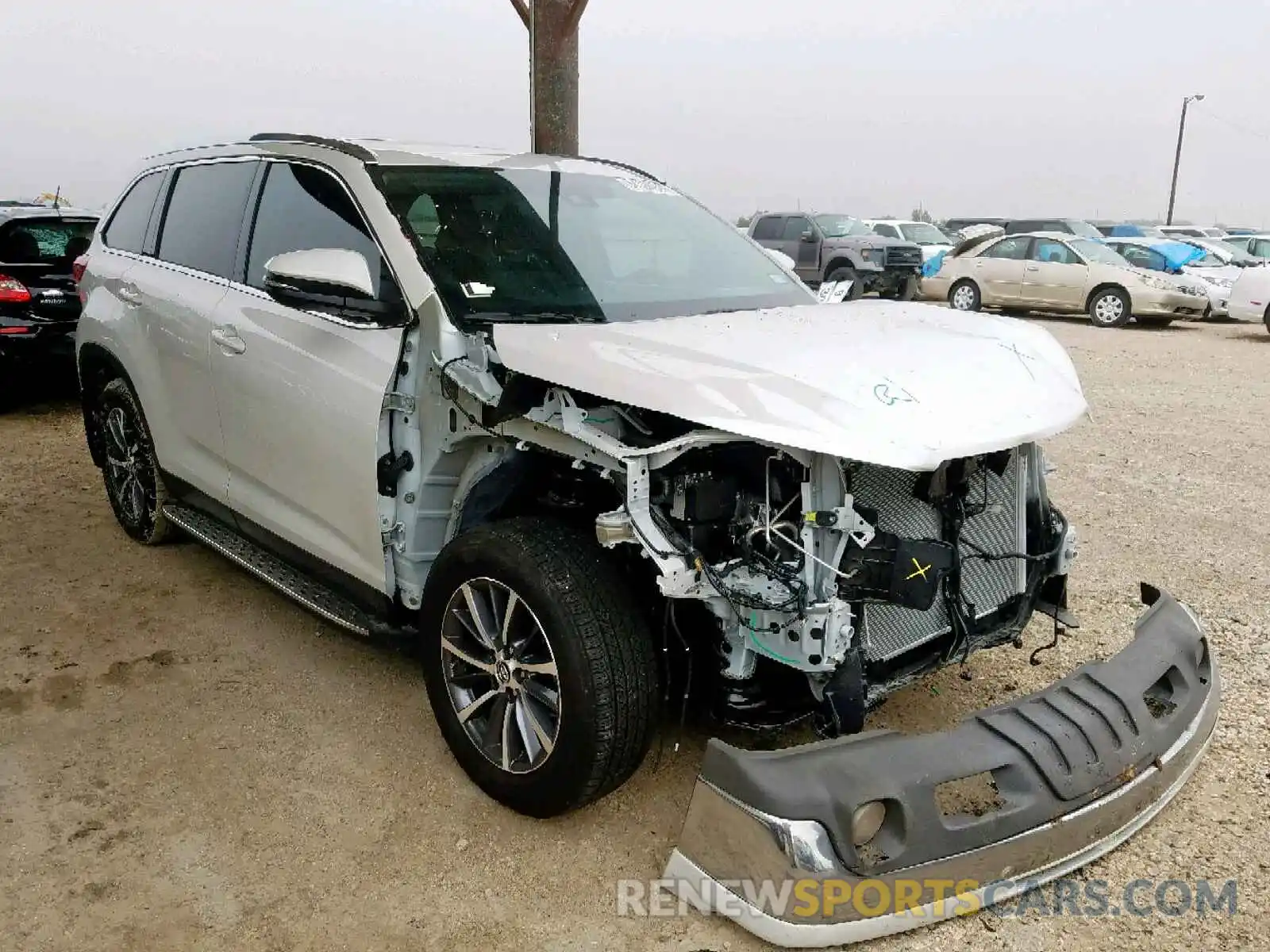 1 Photograph of a damaged car 5TDKZRFH6KS312579 TOYOTA HIGHLANDER 2019