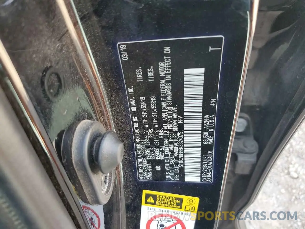 14 Photograph of a damaged car 5TDKZRFH6KS324375 TOYOTA HIGHLANDER 2019