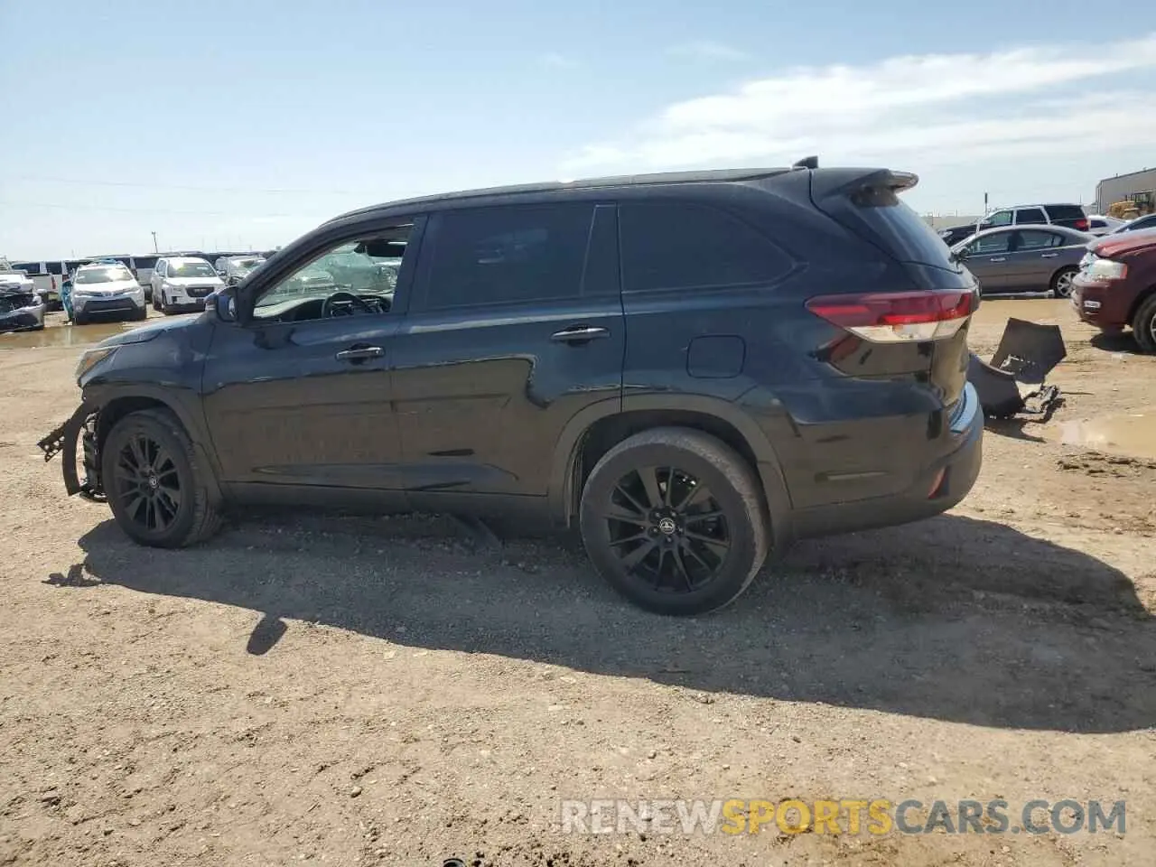 2 Photograph of a damaged car 5TDKZRFH6KS324375 TOYOTA HIGHLANDER 2019