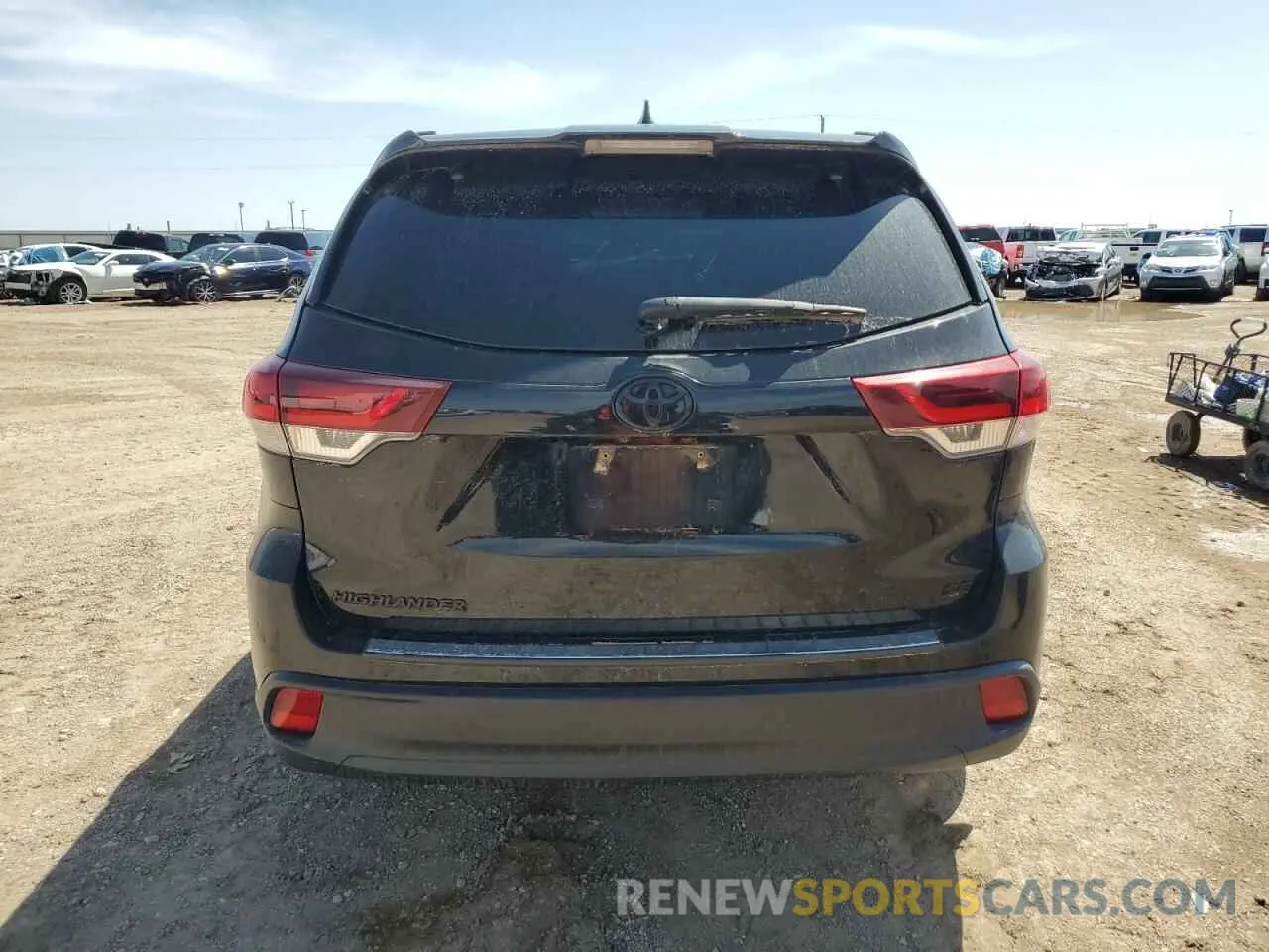 6 Photograph of a damaged car 5TDKZRFH6KS324375 TOYOTA HIGHLANDER 2019