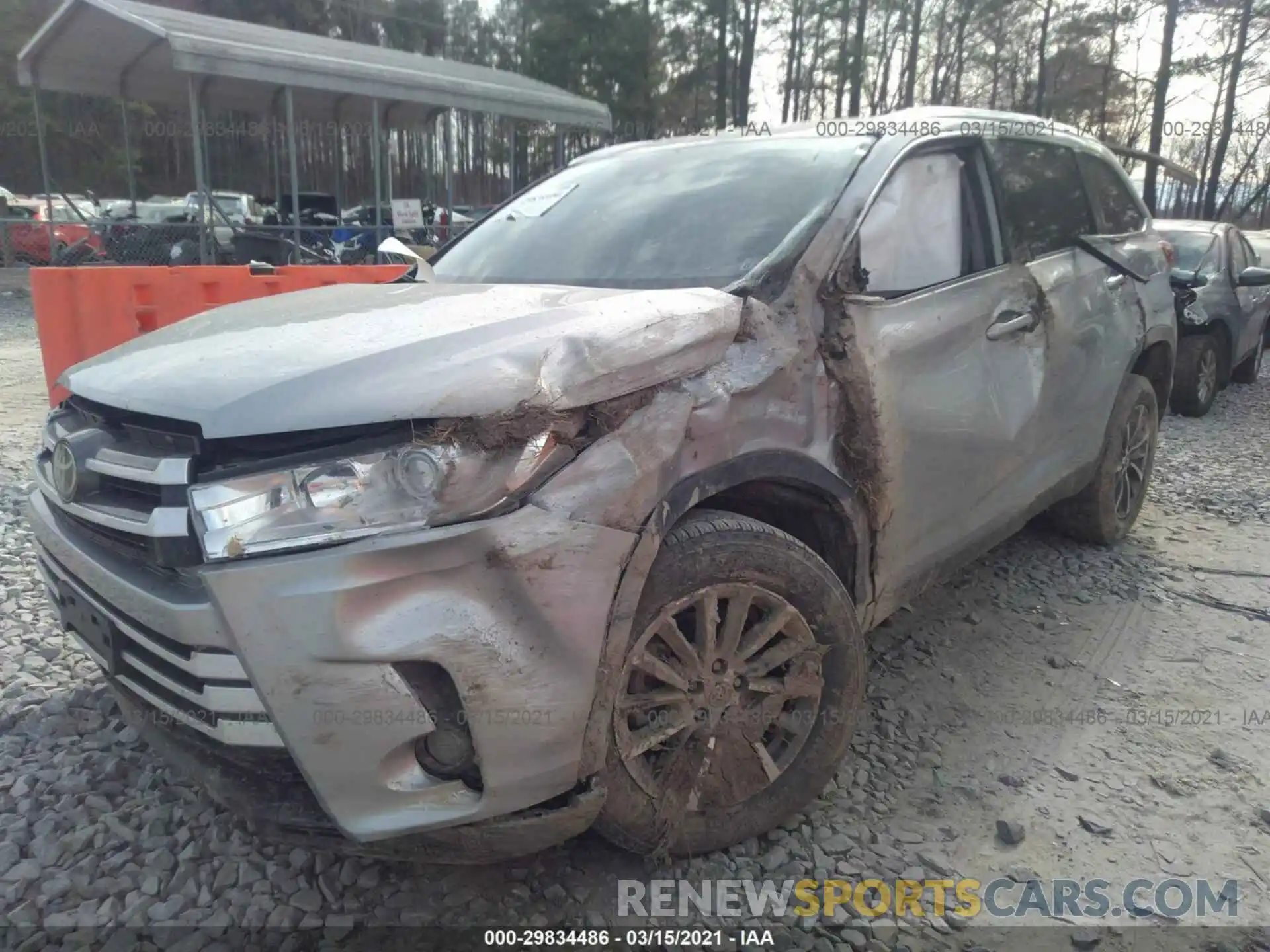 2 Photograph of a damaged car 5TDKZRFH6KS353200 TOYOTA HIGHLANDER 2019