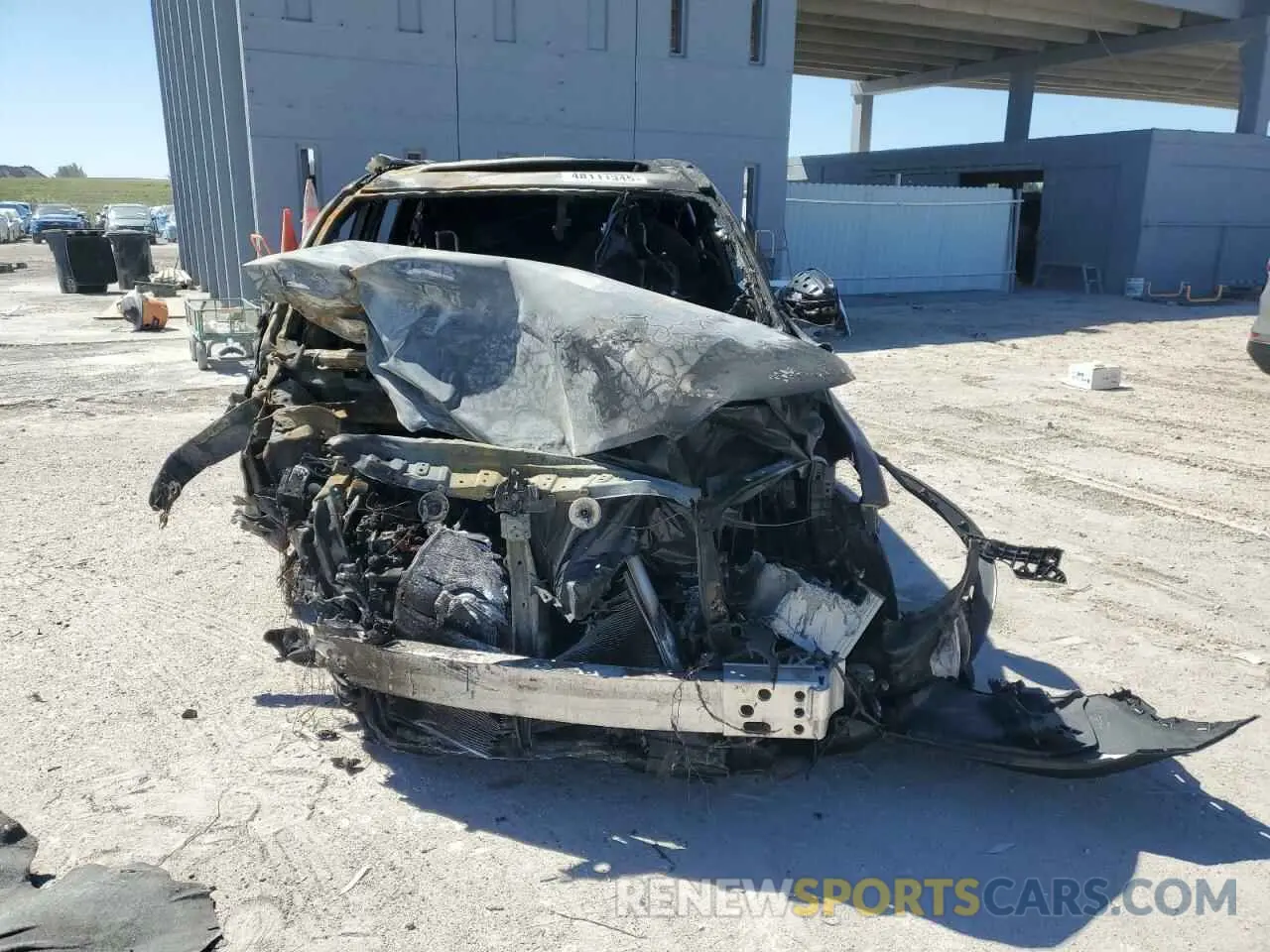 5 Photograph of a damaged car 5TDKZRFH6KS556880 TOYOTA HIGHLANDER 2019