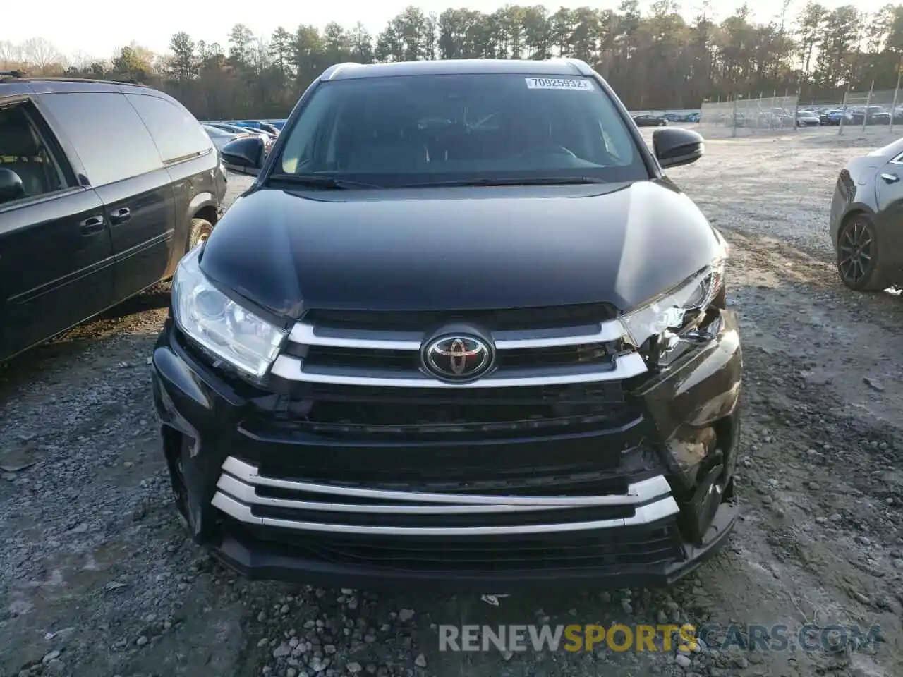 5 Photograph of a damaged car 5TDKZRFH6KS560122 TOYOTA HIGHLANDER 2019