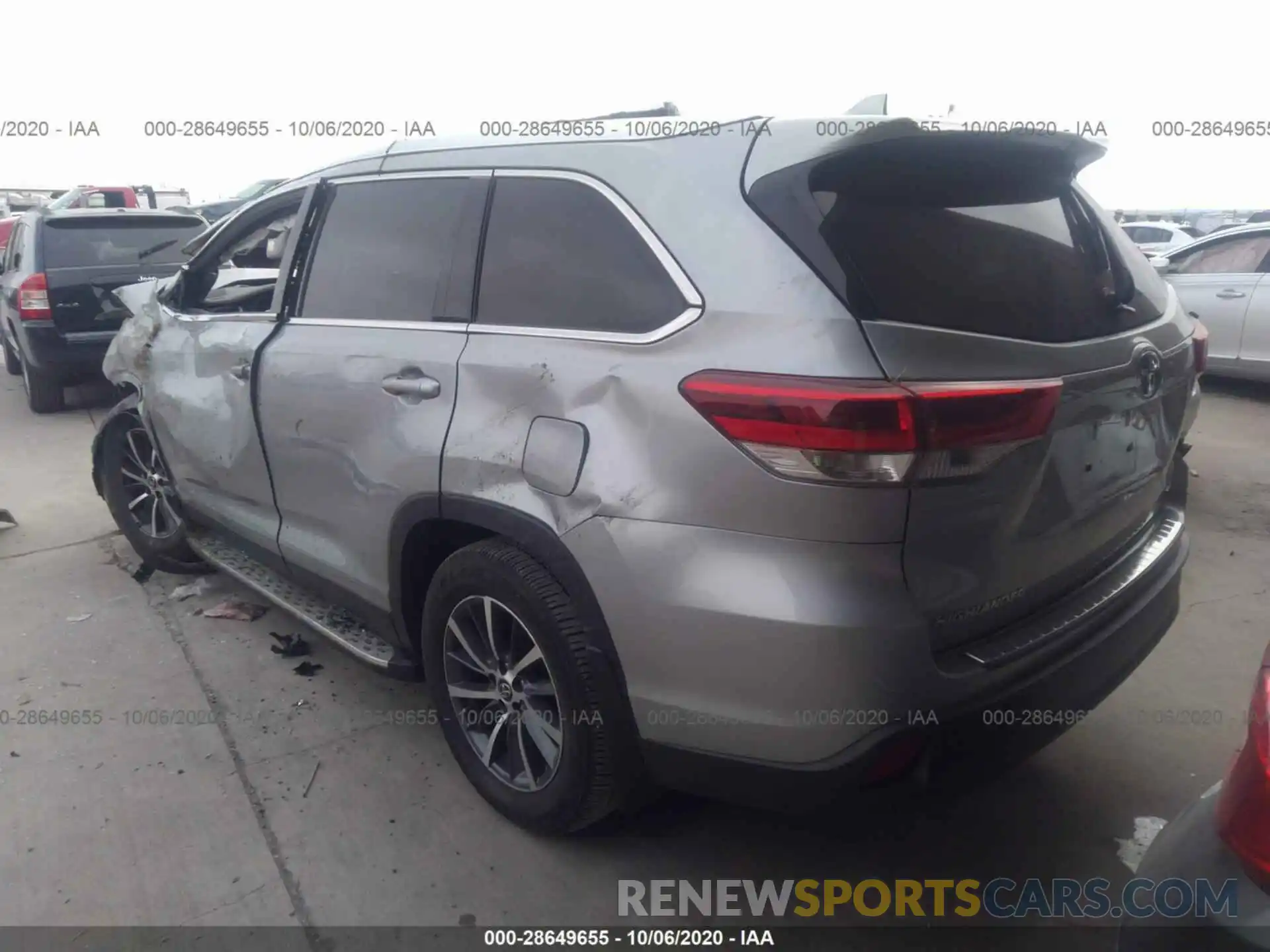 3 Photograph of a damaged car 5TDKZRFH6KS566941 TOYOTA HIGHLANDER 2019