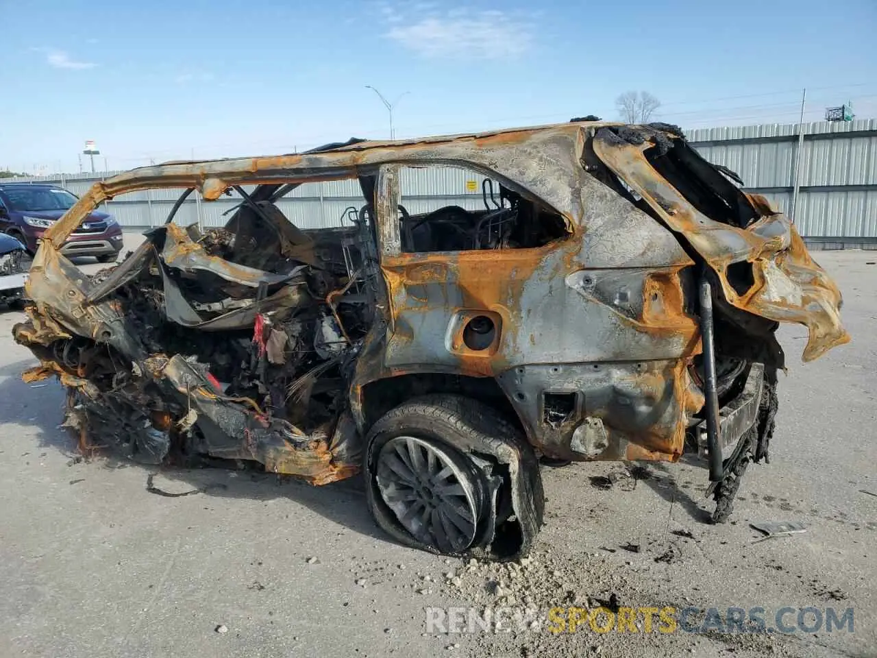 2 Photograph of a damaged car 5TDKZRFH7KS293637 TOYOTA HIGHLANDER 2019