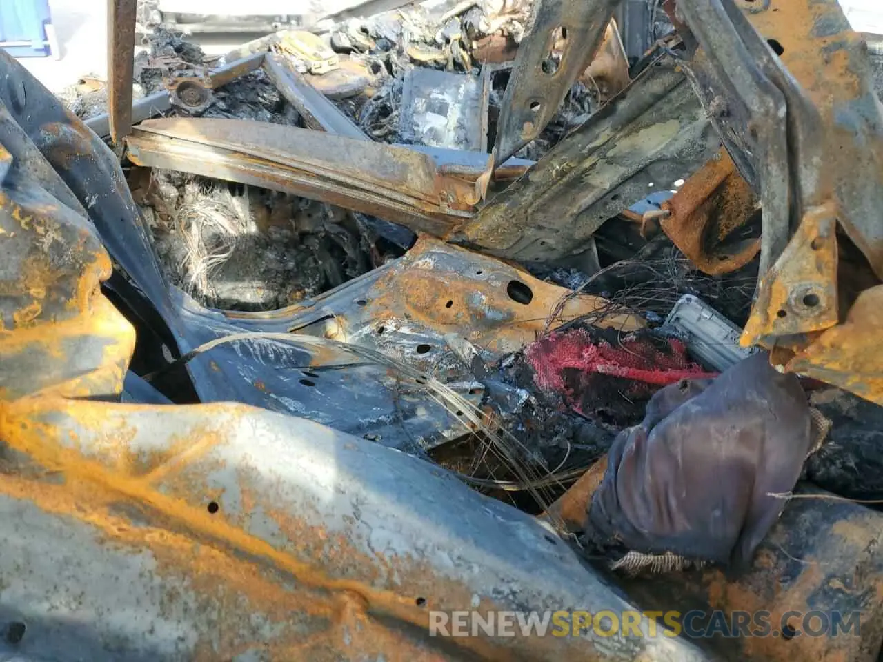 8 Photograph of a damaged car 5TDKZRFH7KS293637 TOYOTA HIGHLANDER 2019