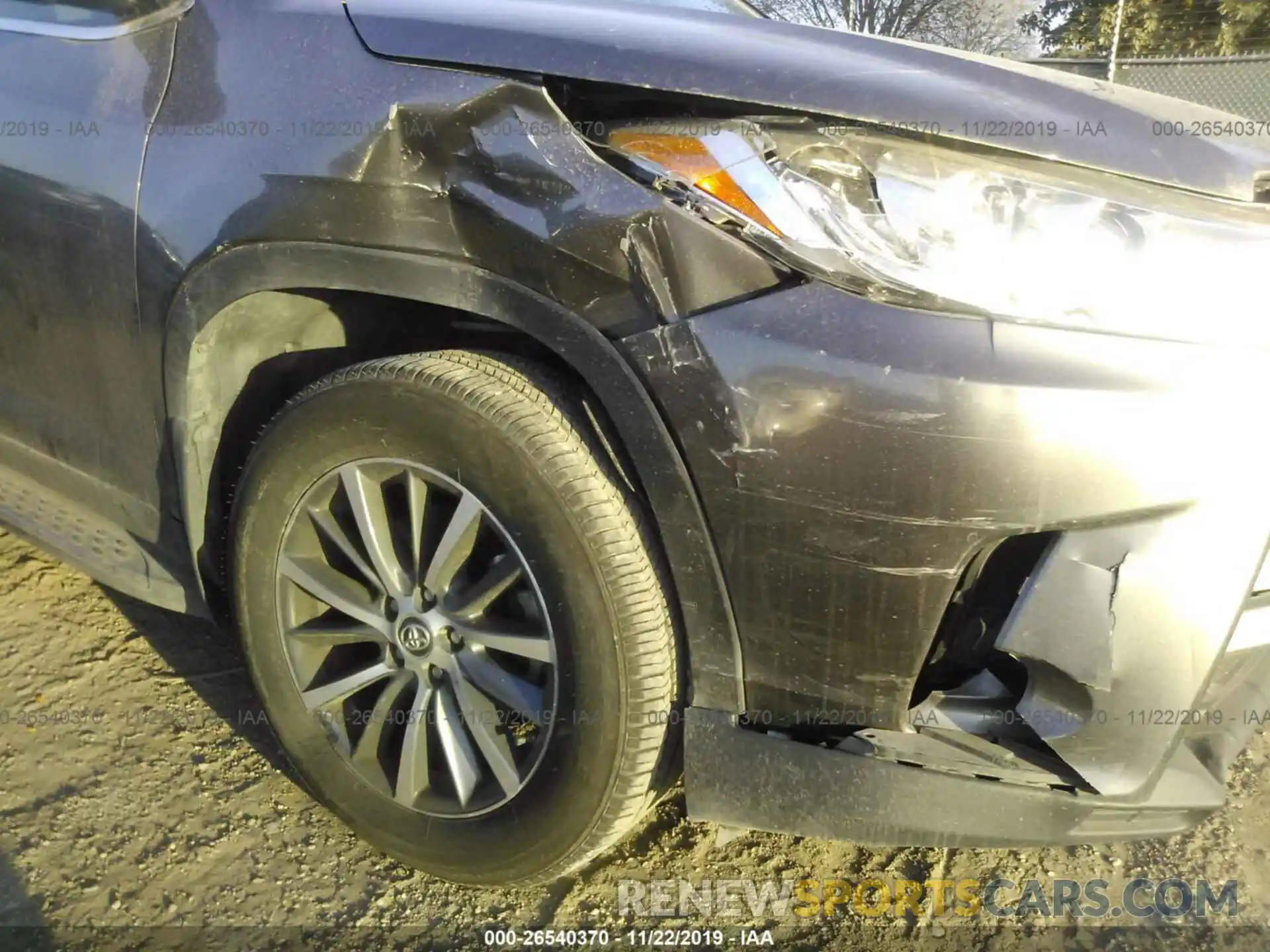 6 Photograph of a damaged car 5TDKZRFH7KS306564 TOYOTA HIGHLANDER 2019