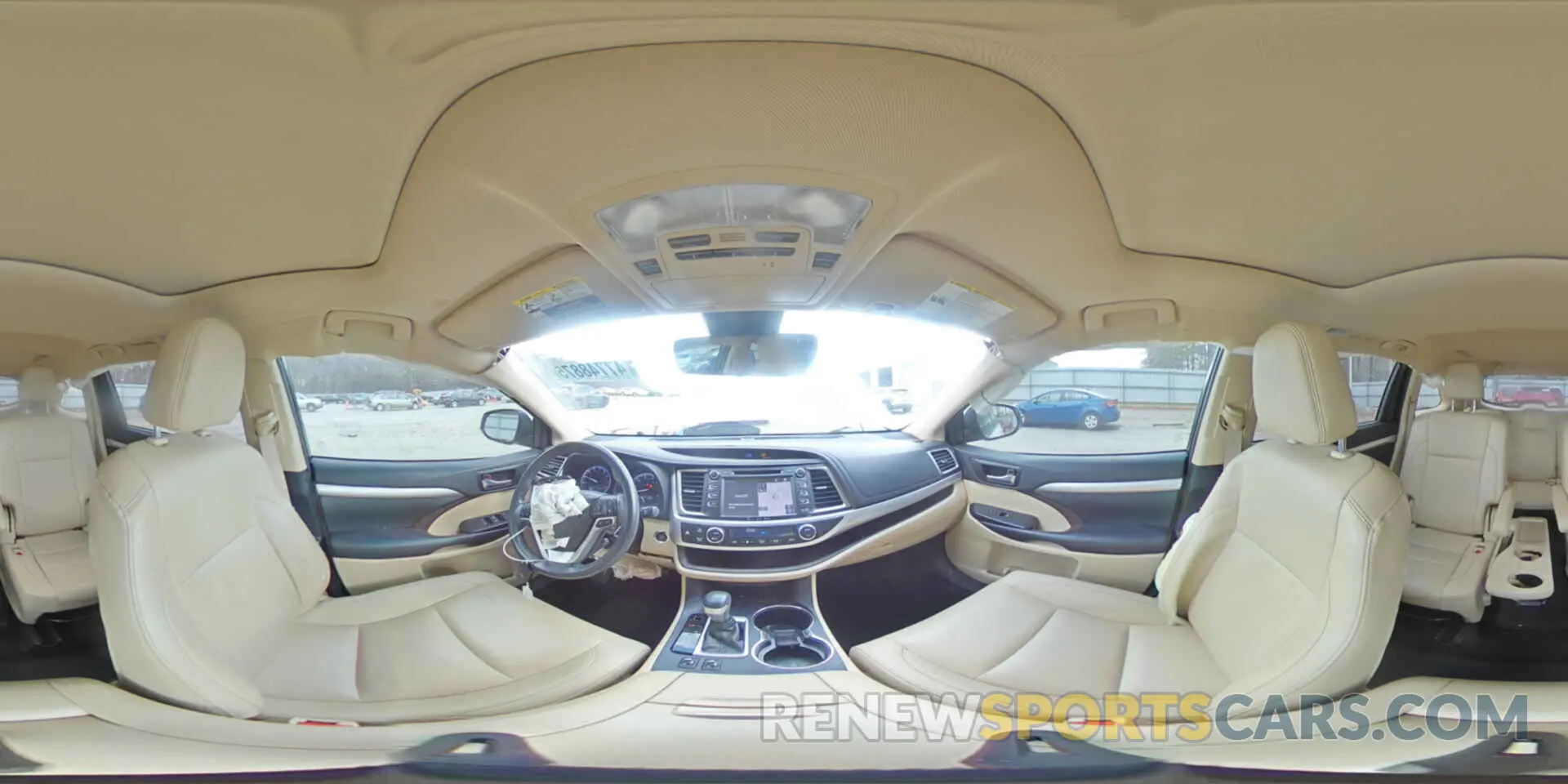 17 Photograph of a damaged car 5TDKZRFH7KS325499 TOYOTA HIGHLANDER 2019