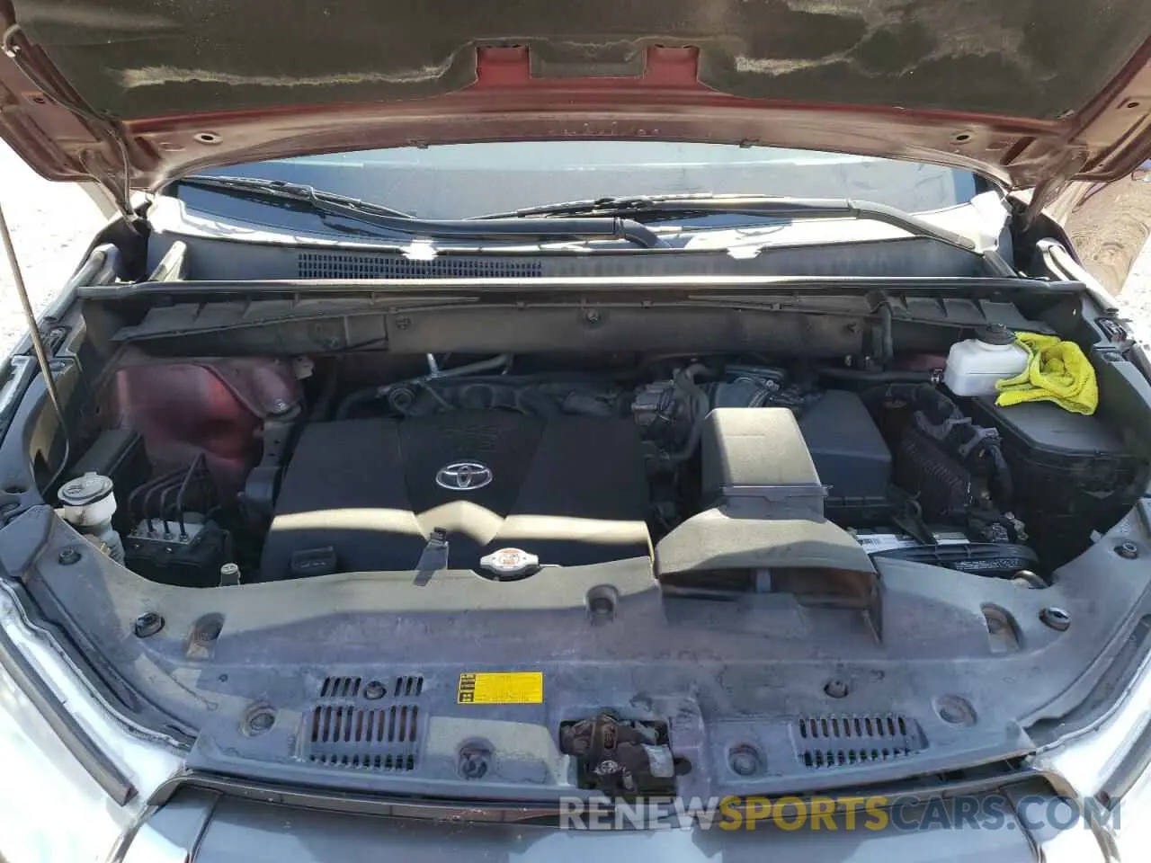 12 Photograph of a damaged car 5TDKZRFH7KS341976 TOYOTA HIGHLANDER 2019