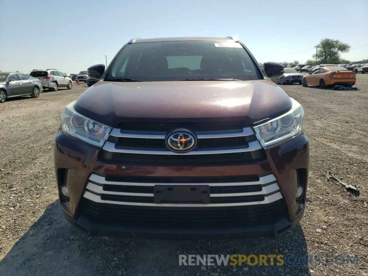5 Photograph of a damaged car 5TDKZRFH7KS341976 TOYOTA HIGHLANDER 2019