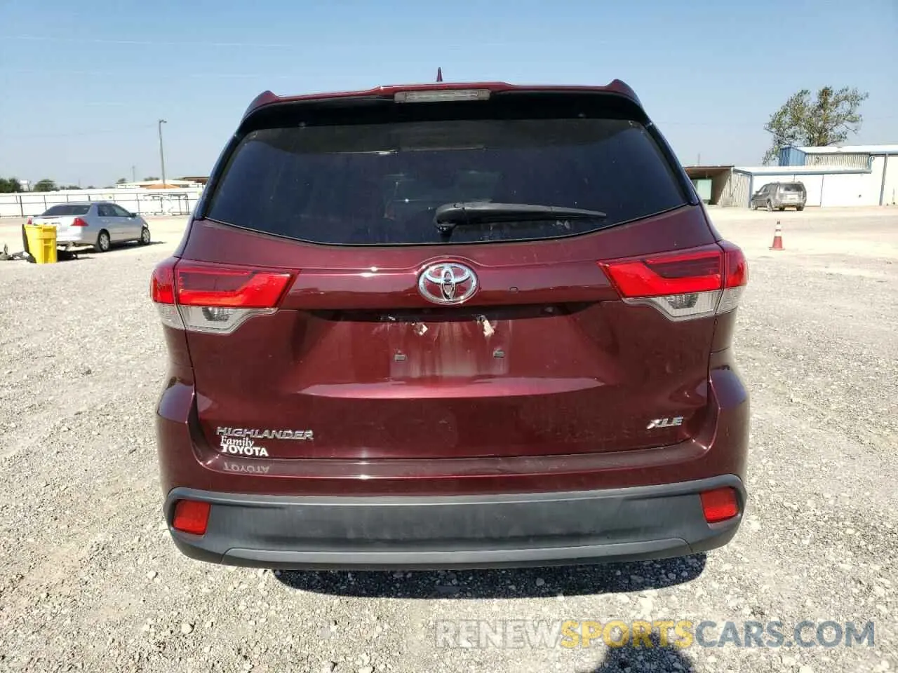 6 Photograph of a damaged car 5TDKZRFH7KS341976 TOYOTA HIGHLANDER 2019