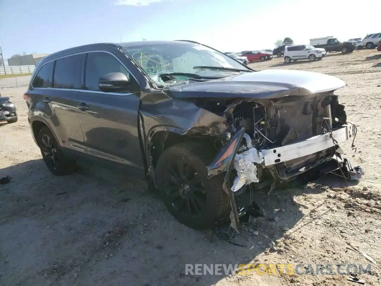 1 Photograph of a damaged car 5TDKZRFH7KS556158 TOYOTA HIGHLANDER 2019