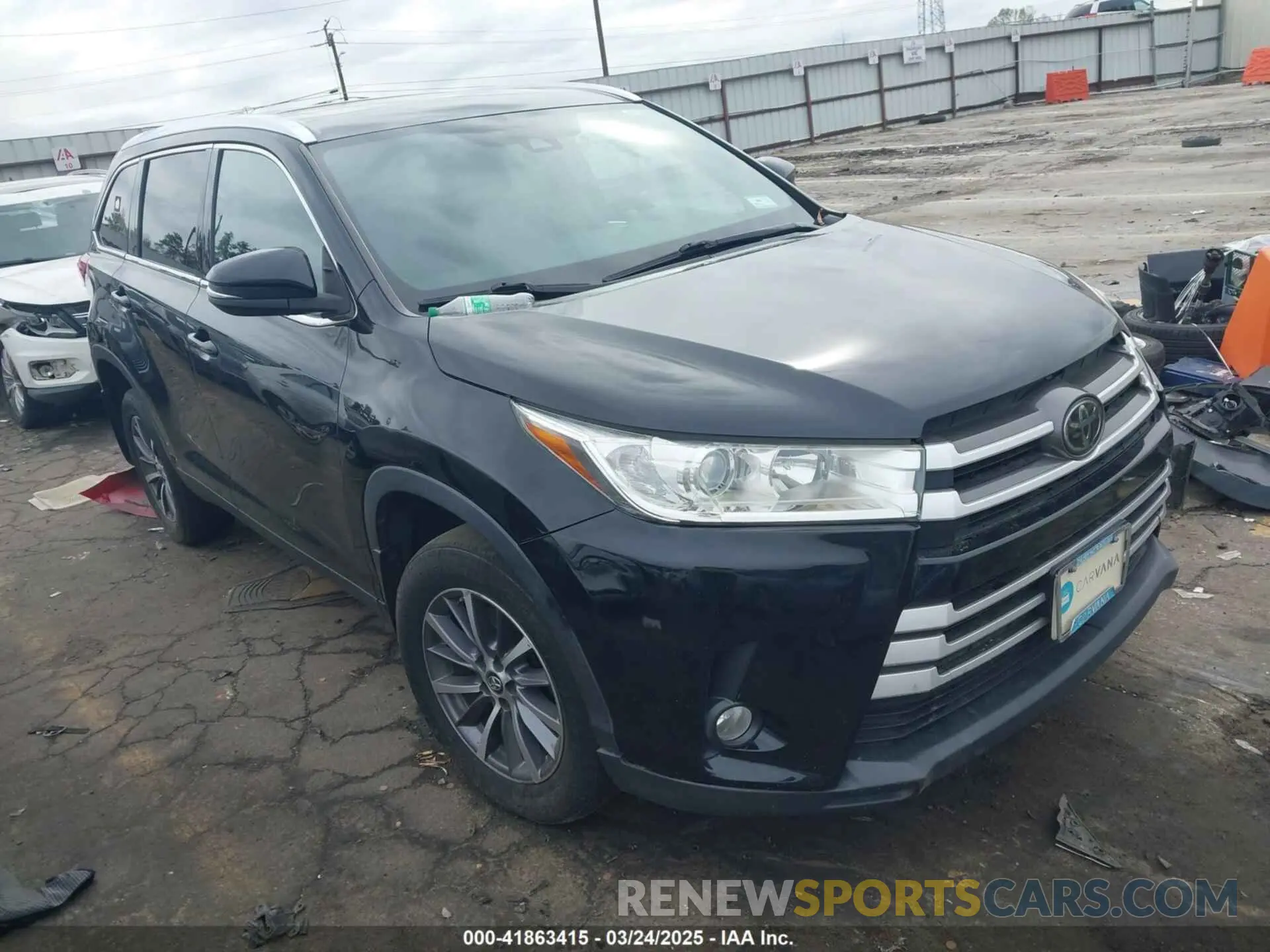 1 Photograph of a damaged car 5TDKZRFH7KS560257 TOYOTA HIGHLANDER 2019