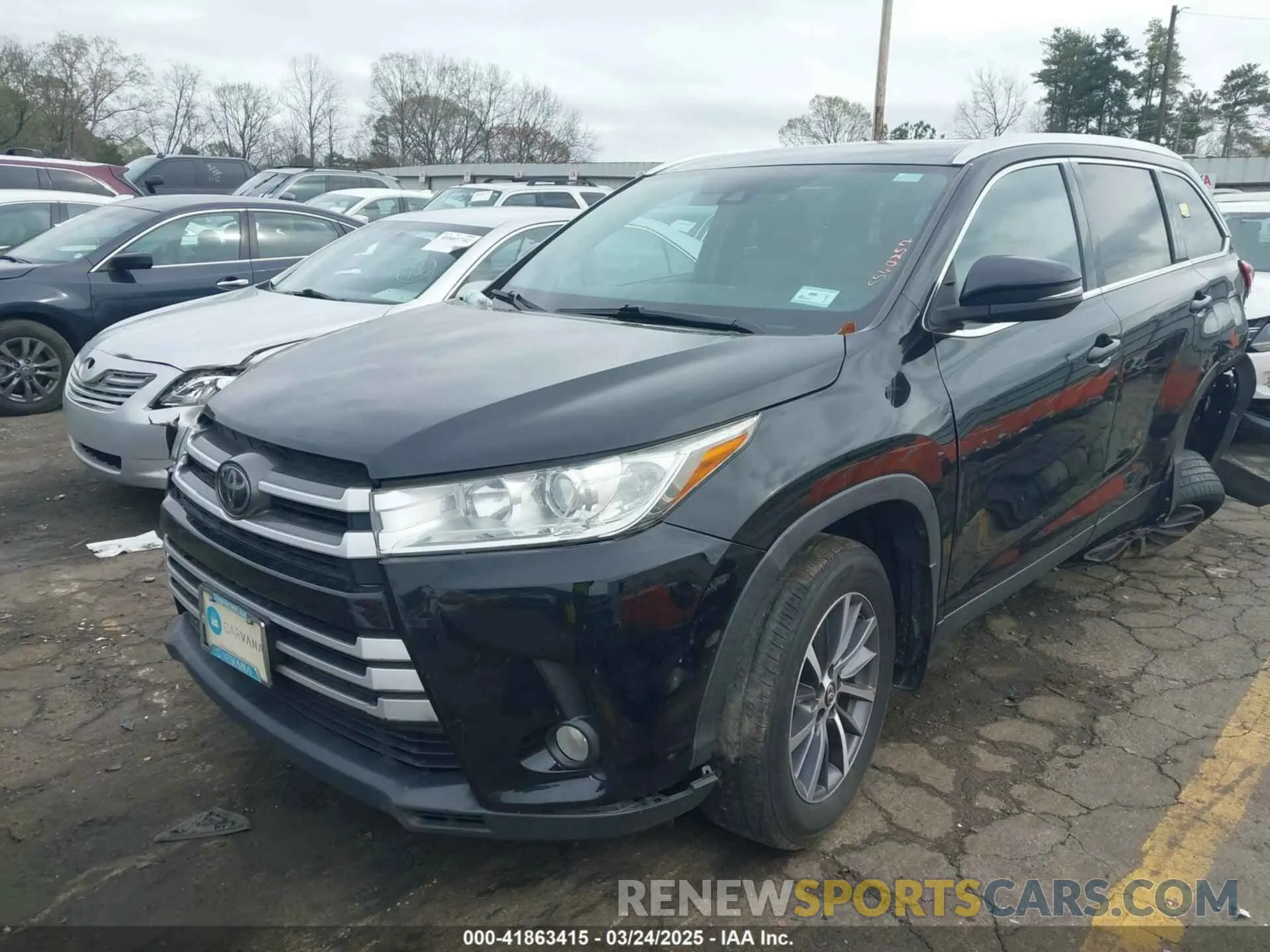 2 Photograph of a damaged car 5TDKZRFH7KS560257 TOYOTA HIGHLANDER 2019