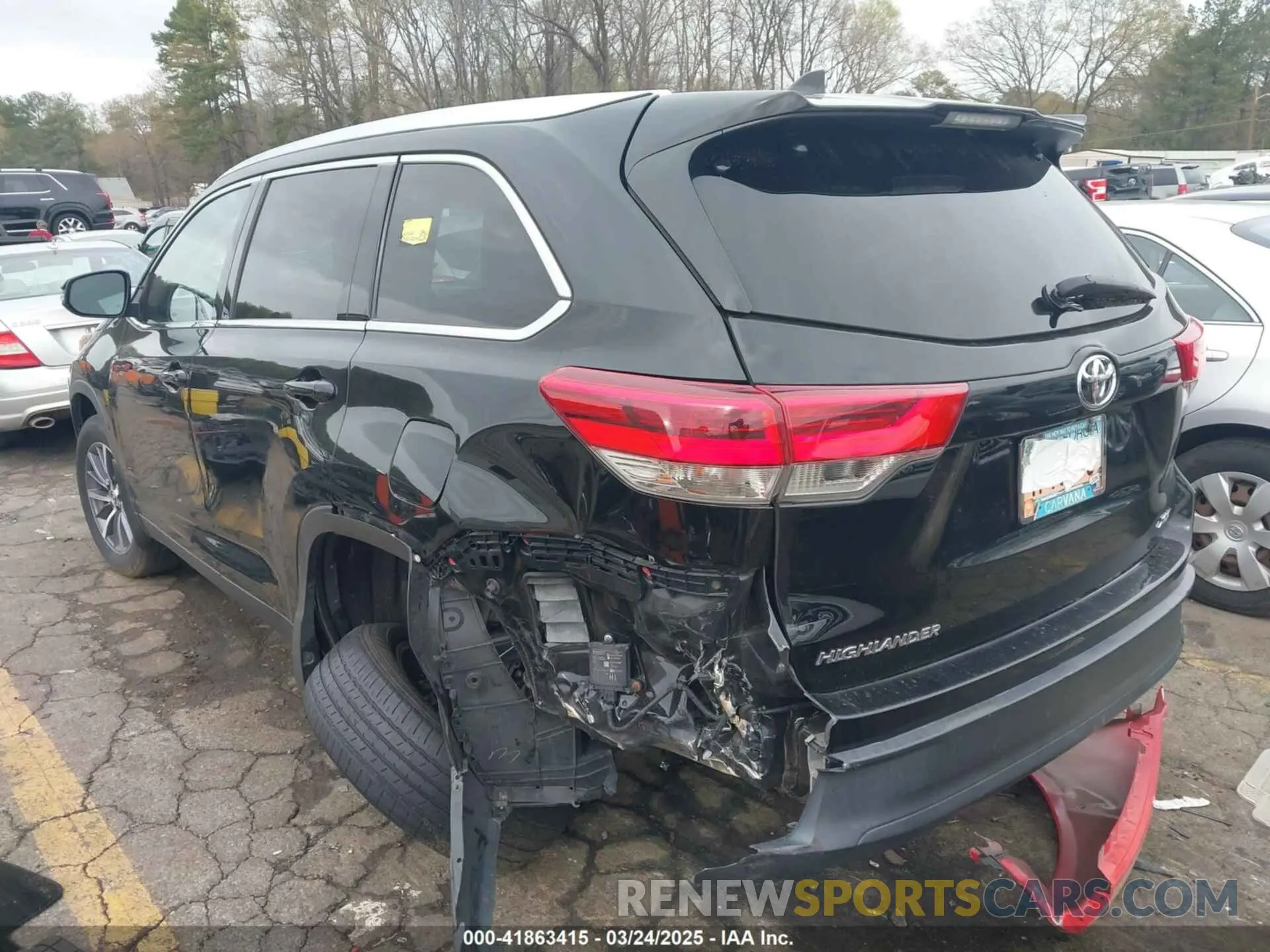 3 Photograph of a damaged car 5TDKZRFH7KS560257 TOYOTA HIGHLANDER 2019