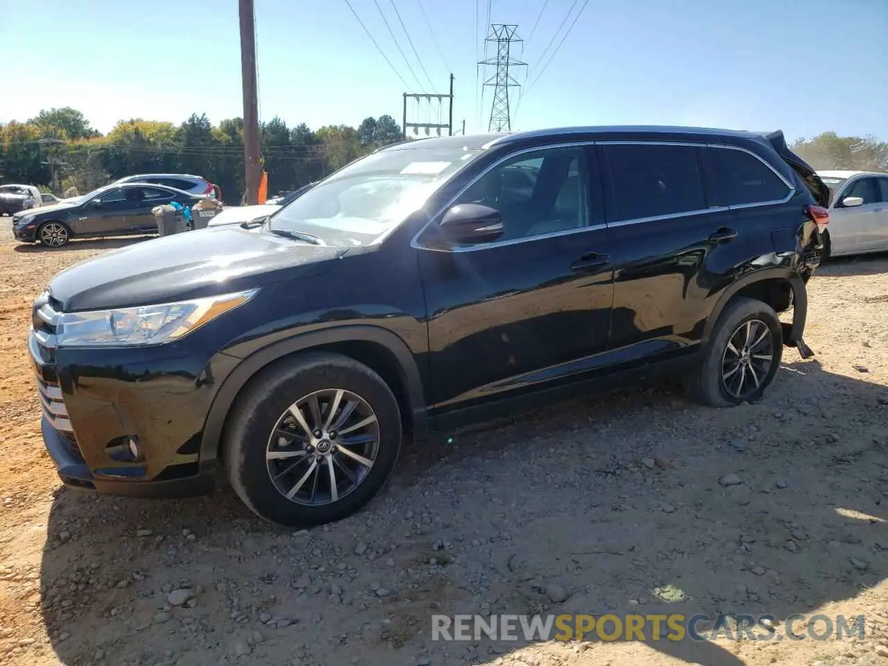 1 Photograph of a damaged car 5TDKZRFH7KS568830 TOYOTA HIGHLANDER 2019