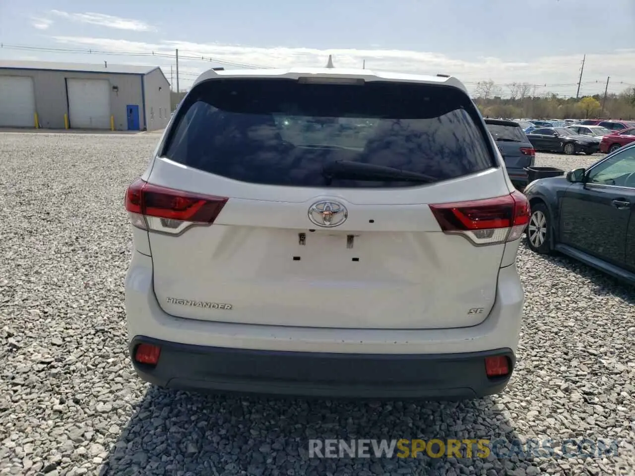 6 Photograph of a damaged car 5TDKZRFH7KS575003 TOYOTA HIGHLANDER 2019