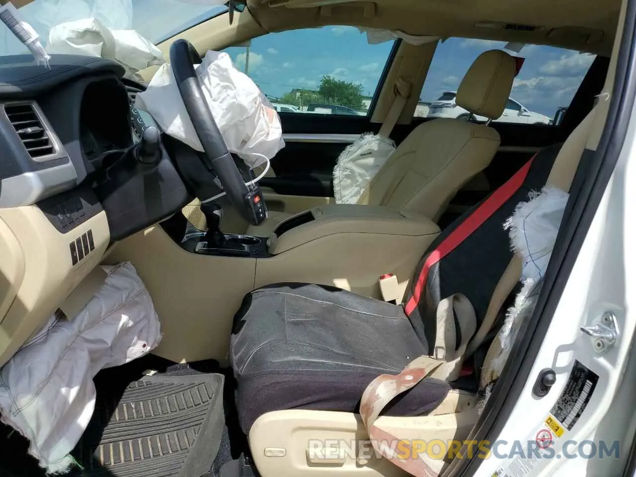 7 Photograph of a damaged car 5TDKZRFH8KS357510 TOYOTA HIGHLANDER 2019