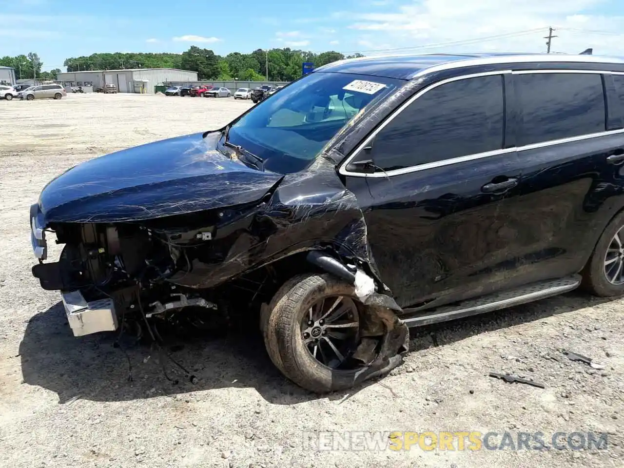 9 Photograph of a damaged car 5TDKZRFH8KS550823 TOYOTA HIGHLANDER 2019