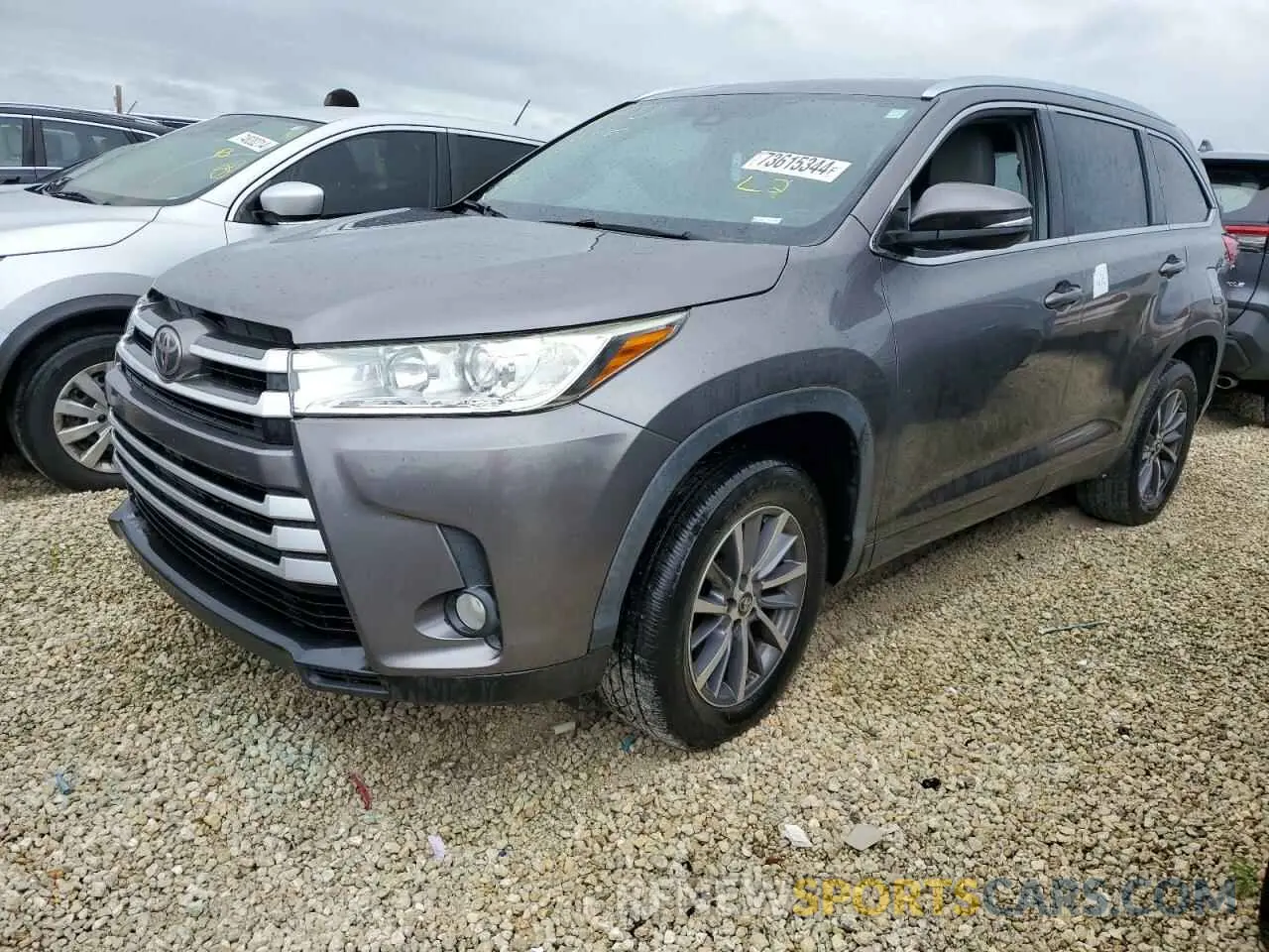 1 Photograph of a damaged car 5TDKZRFH8KS567900 TOYOTA HIGHLANDER 2019