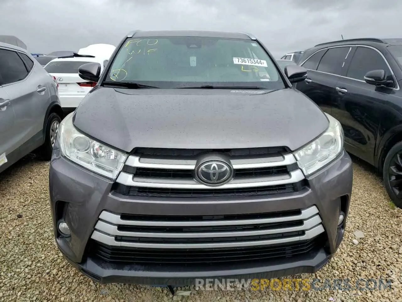 5 Photograph of a damaged car 5TDKZRFH8KS567900 TOYOTA HIGHLANDER 2019