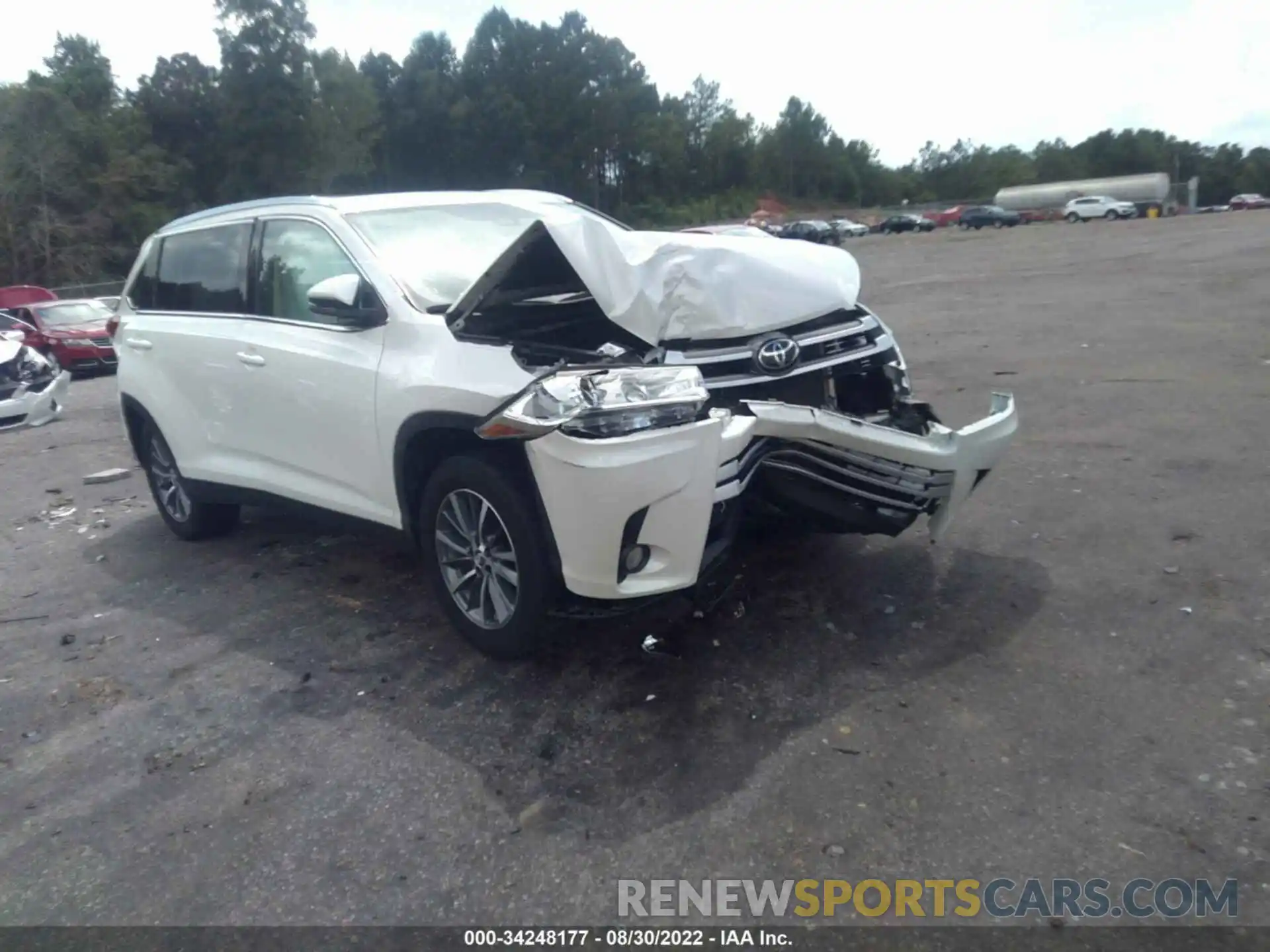 1 Photograph of a damaged car 5TDKZRFH8KS570330 TOYOTA HIGHLANDER 2019