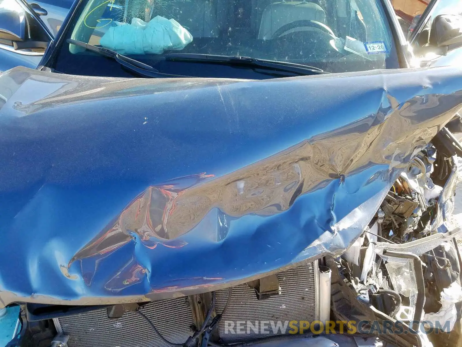 7 Photograph of a damaged car 5TDKZRFH9KS302337 TOYOTA HIGHLANDER 2019