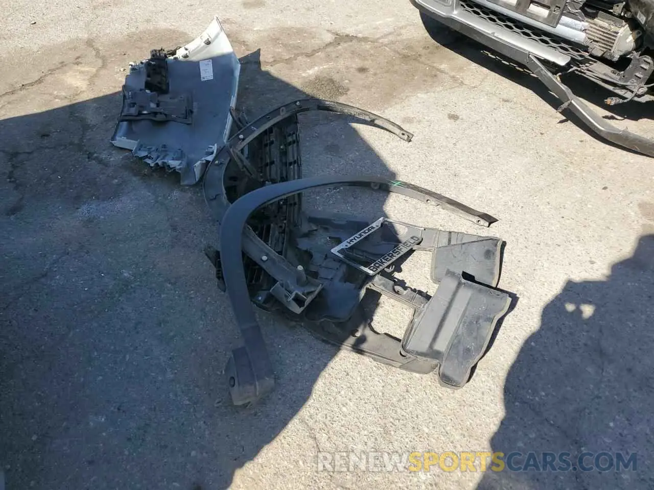 13 Photograph of a damaged car 5TDKZRFH9KS322426 TOYOTA HIGHLANDER 2019