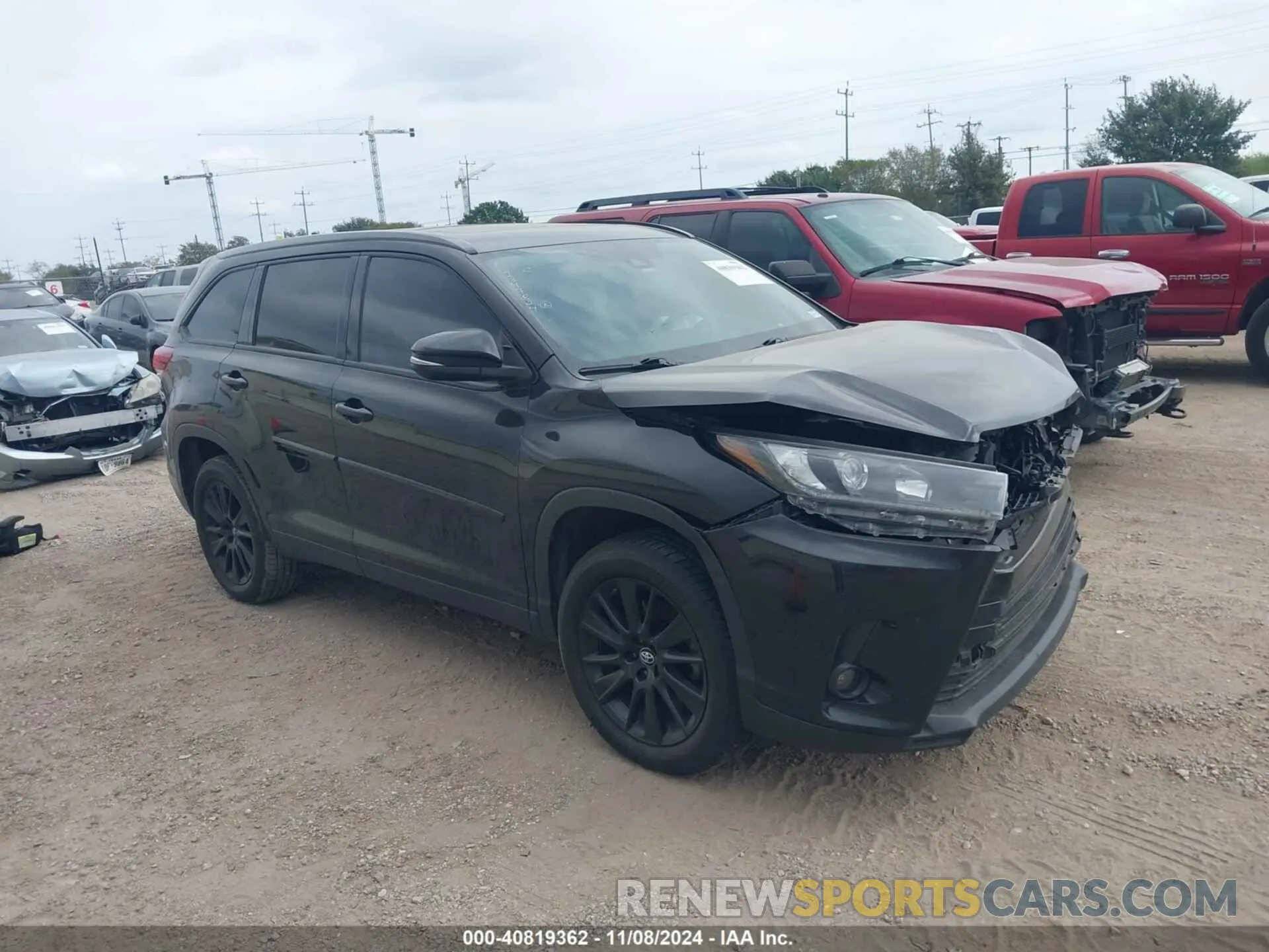 1 Photograph of a damaged car 5TDKZRFH9KS327674 TOYOTA HIGHLANDER 2019