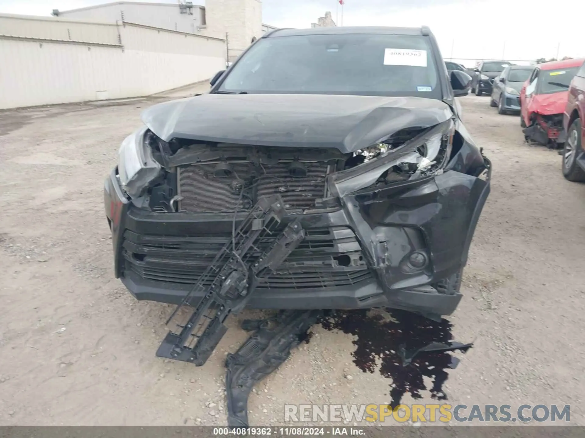 6 Photograph of a damaged car 5TDKZRFH9KS327674 TOYOTA HIGHLANDER 2019