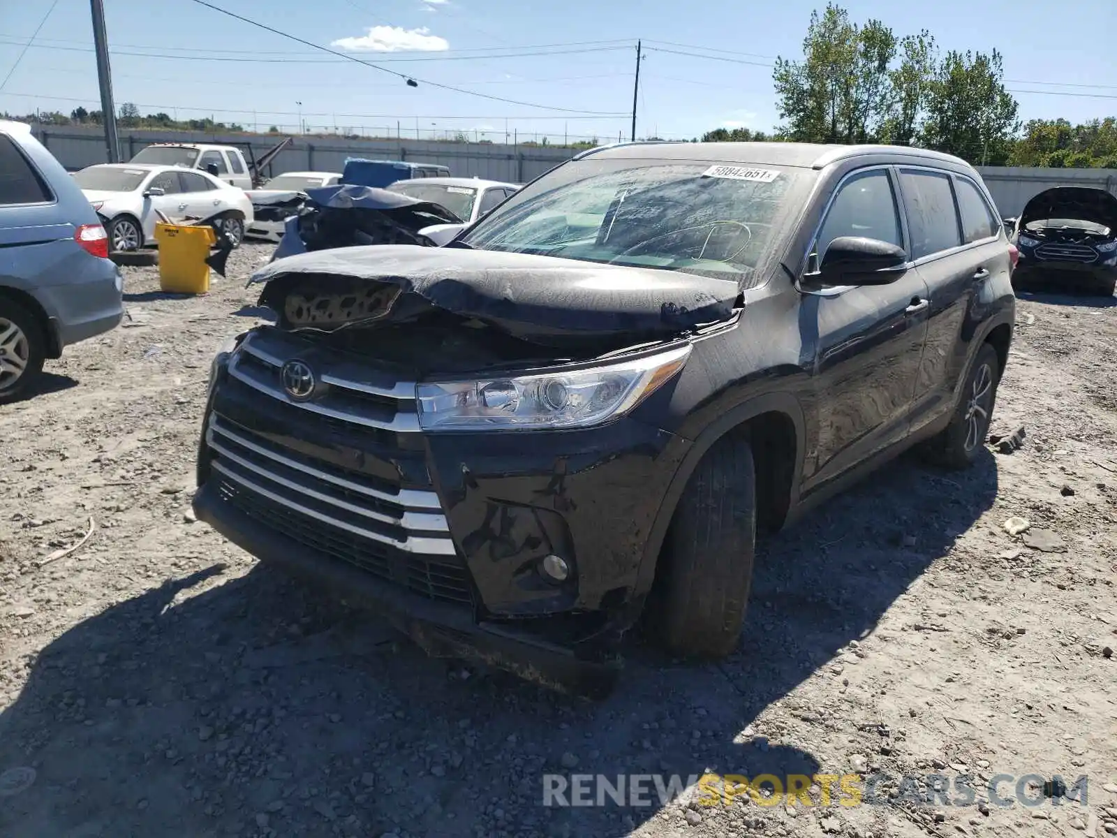 2 Photograph of a damaged car 5TDKZRFH9KS554833 TOYOTA HIGHLANDER 2019