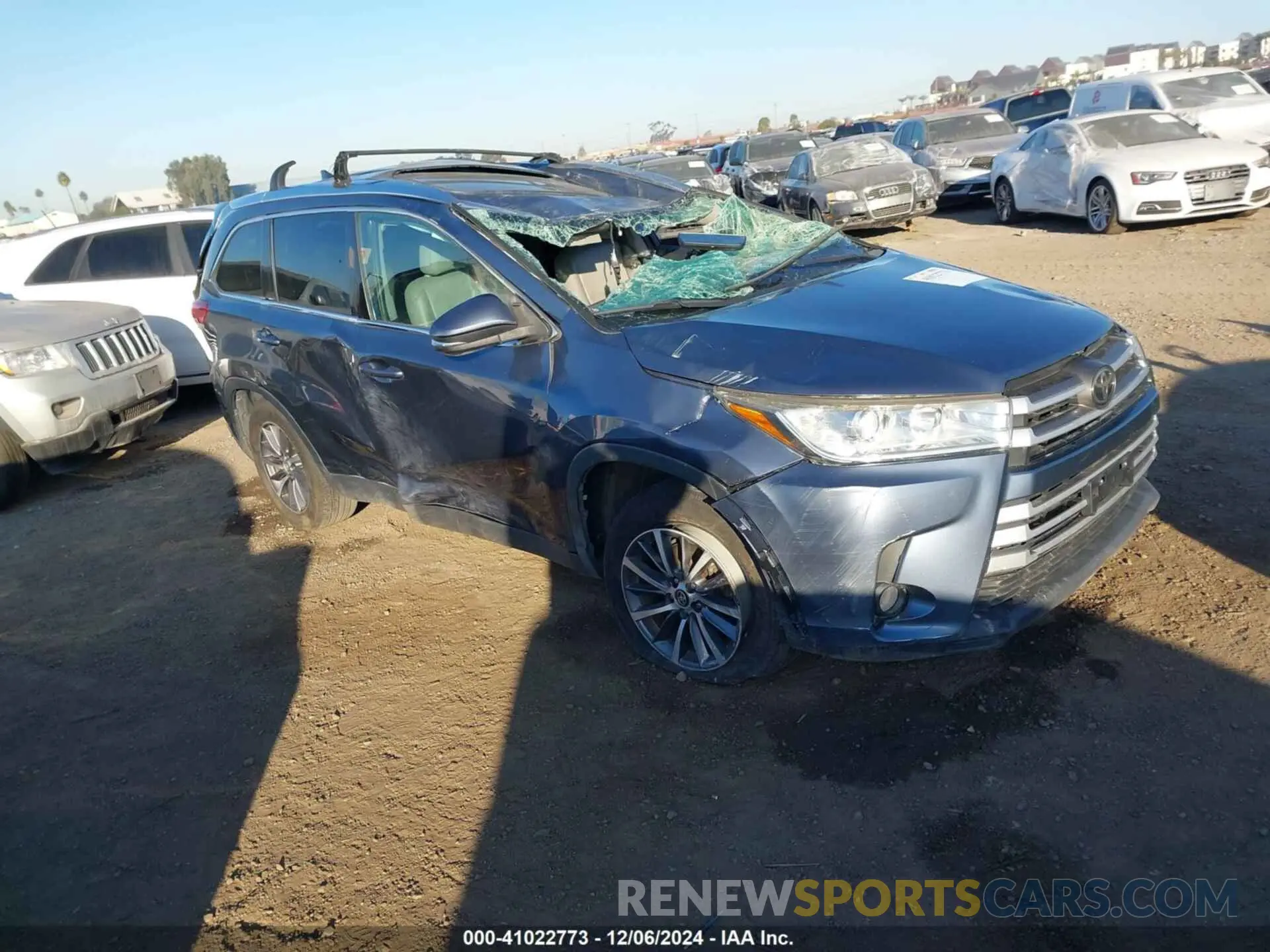 1 Photograph of a damaged car 5TDKZRFHXKS291459 TOYOTA HIGHLANDER 2019
