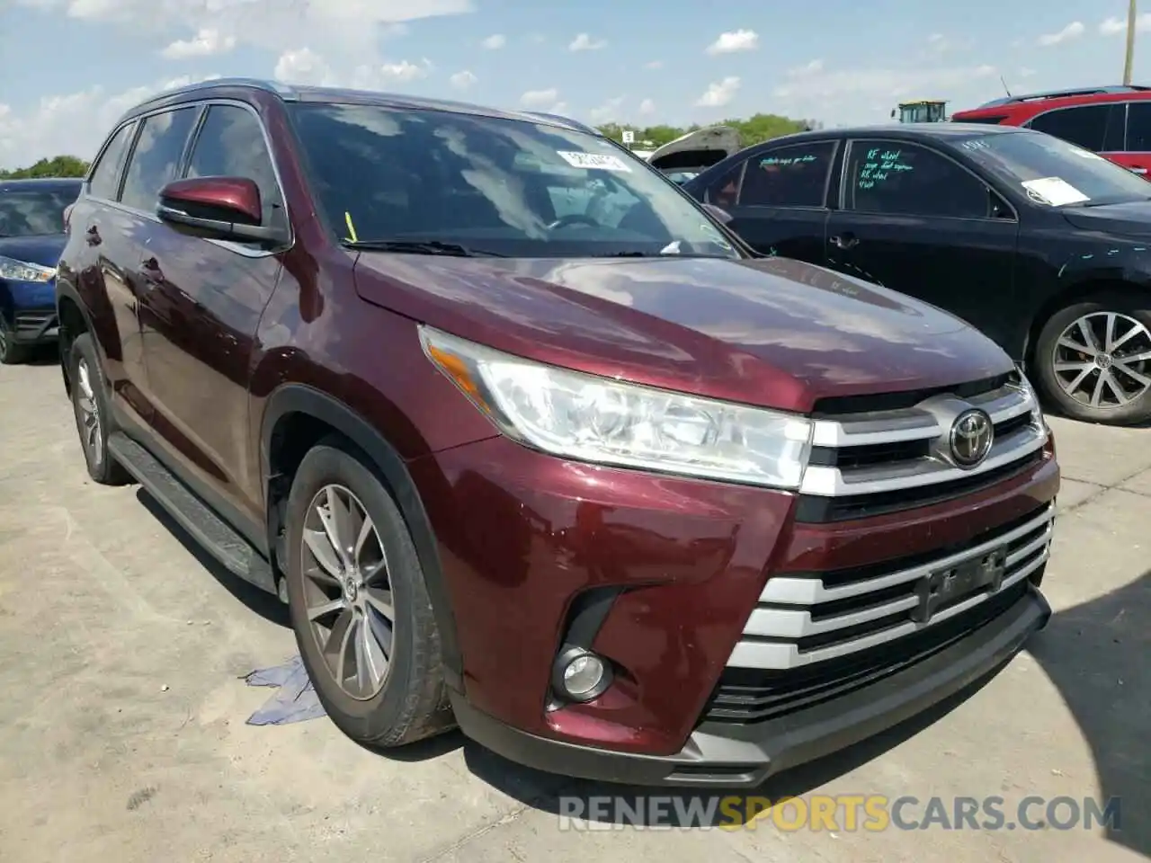 1 Photograph of a damaged car 5TDKZRFHXKS298931 TOYOTA HIGHLANDER 2019