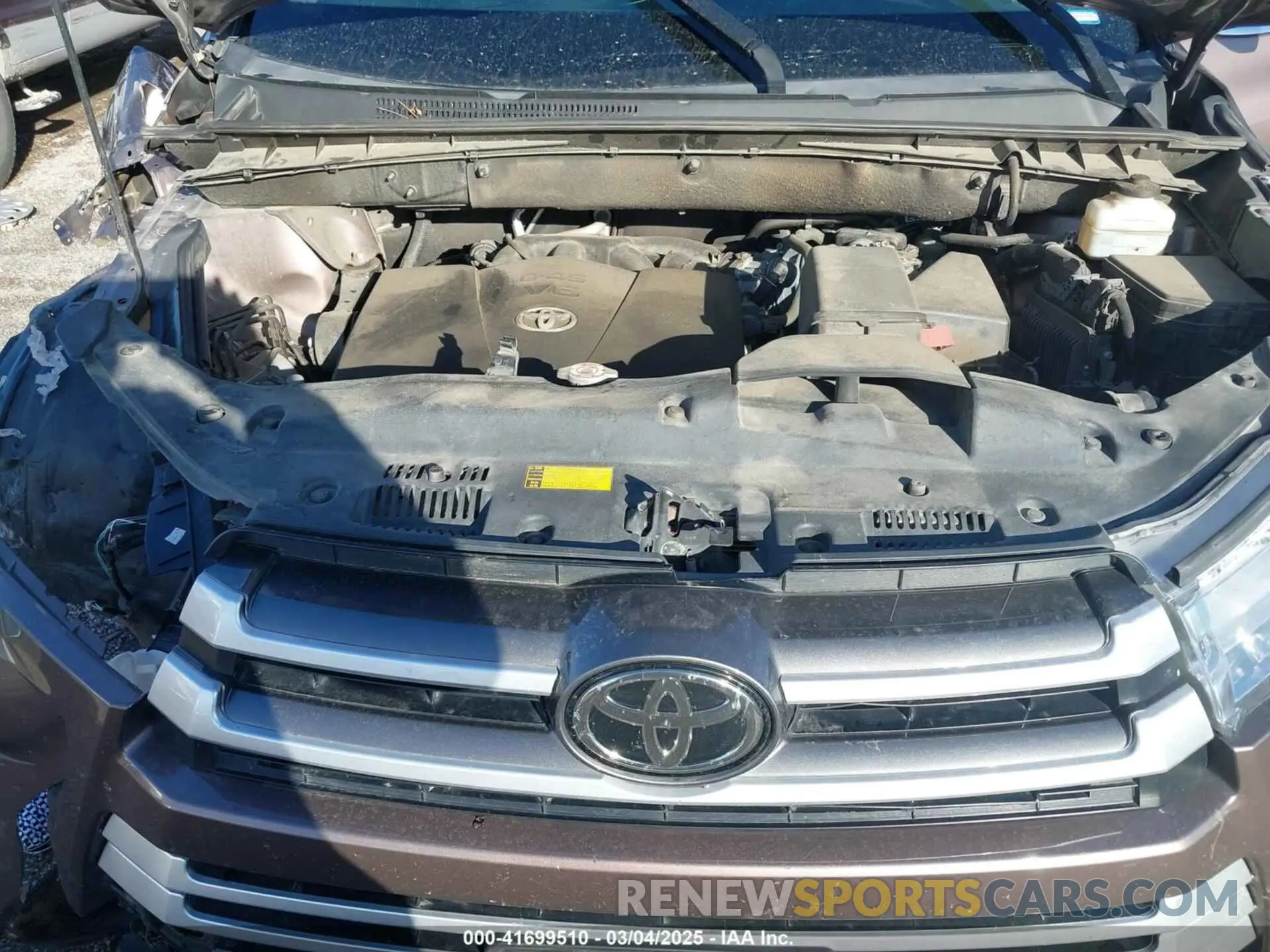 10 Photograph of a damaged car 5TDKZRFHXKS334293 TOYOTA HIGHLANDER 2019