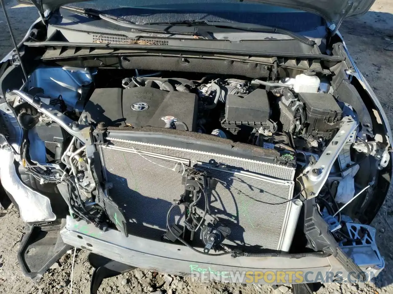 12 Photograph of a damaged car 5TDKZRFHXKS340191 TOYOTA HIGHLANDER 2019