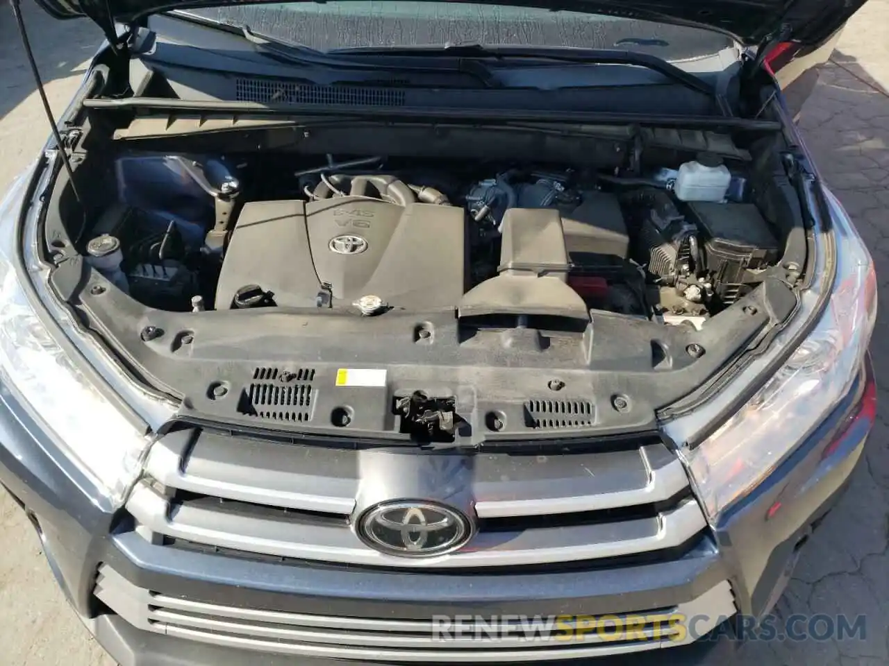 7 Photograph of a damaged car 5TDKZRFHXKS368749 TOYOTA HIGHLANDER 2019